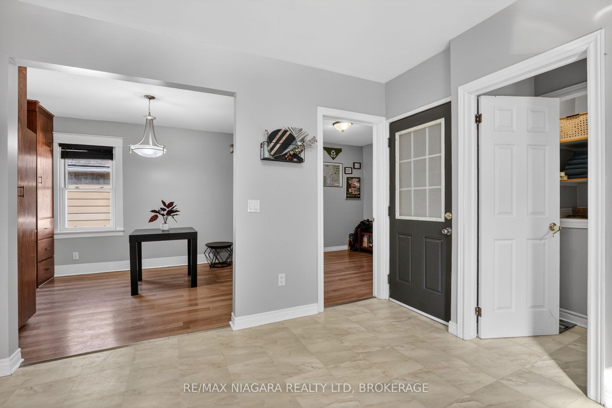 214 Niagara Street Property Photo 12