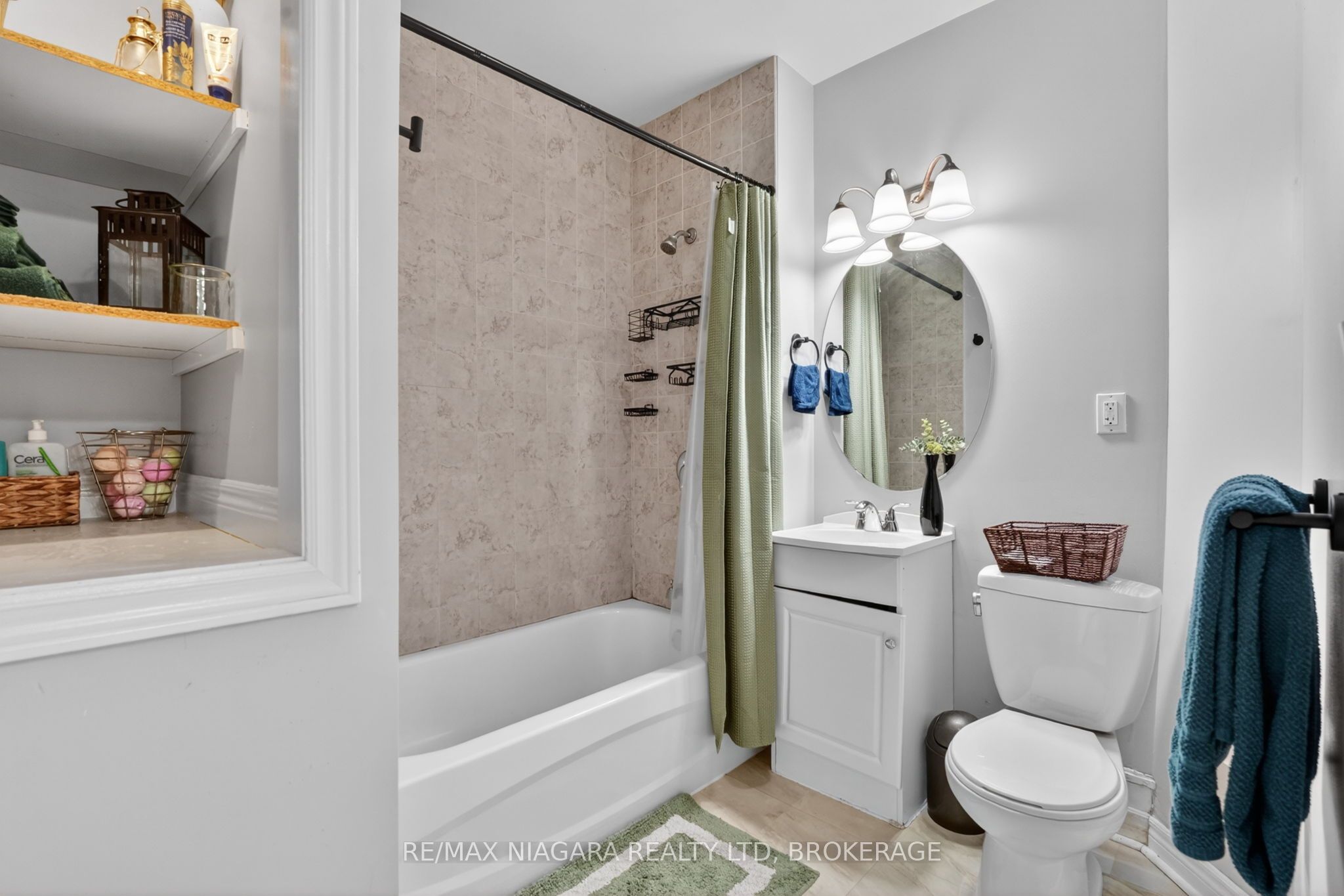 214 Niagara Street Property Photo 13