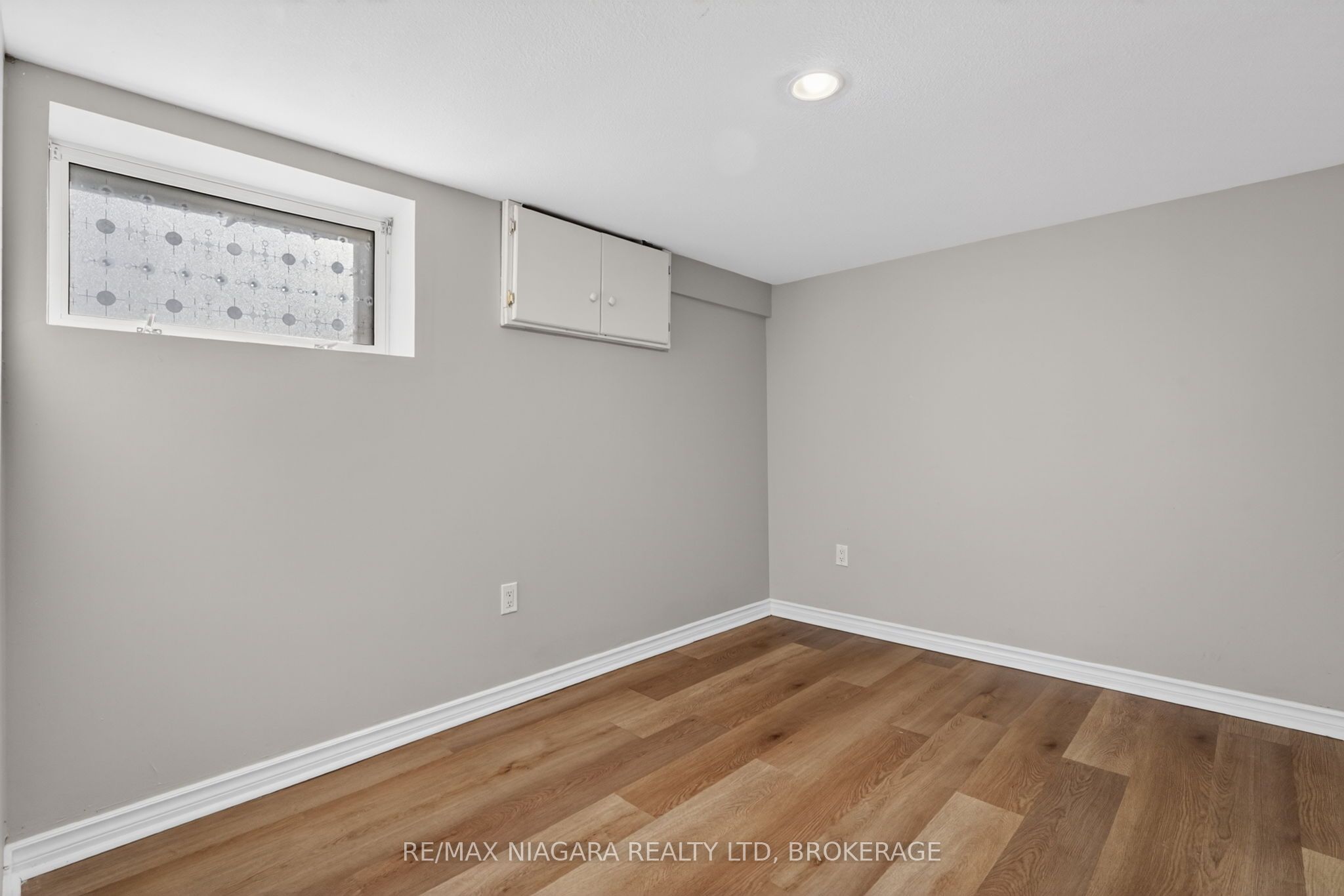 214 Niagara Street Property Photo 31