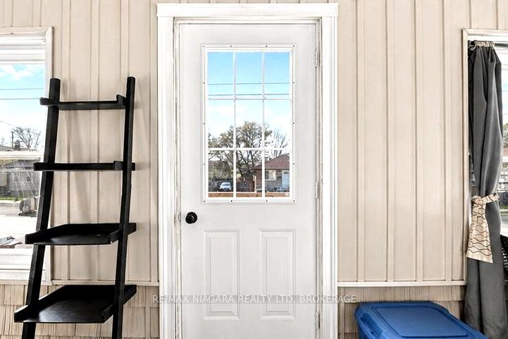 214 Niagara Street Property Photo 33