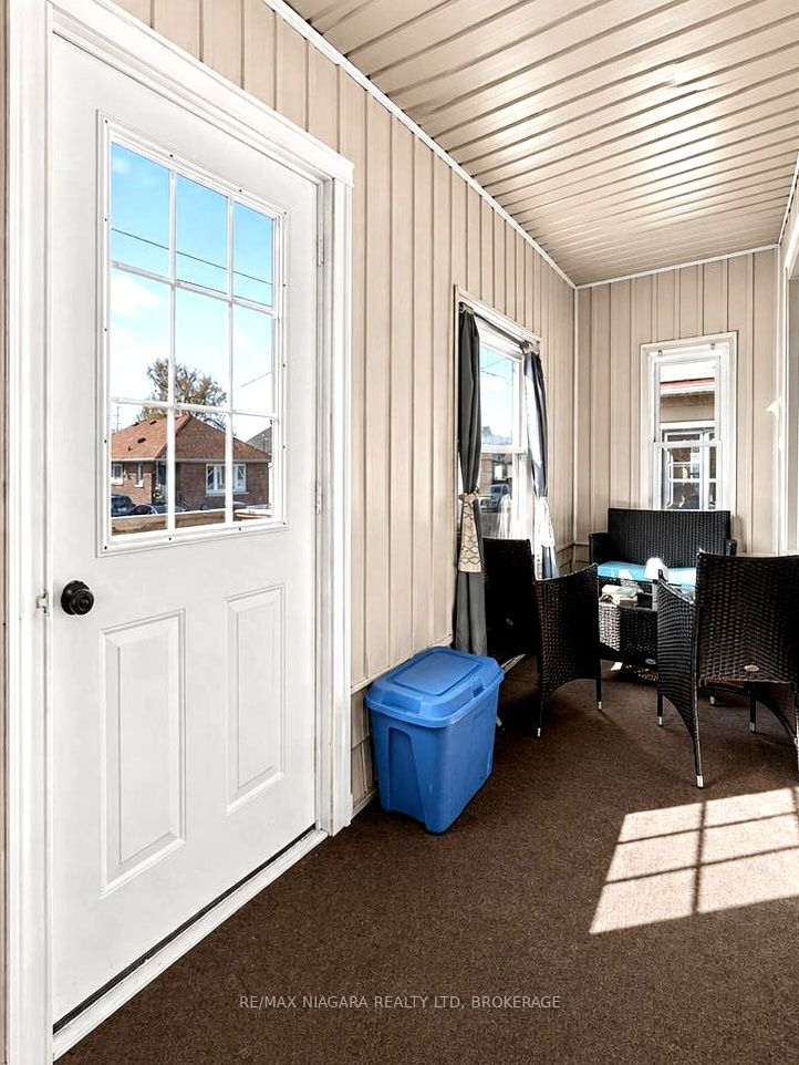 214 Niagara Street Property Photo 34