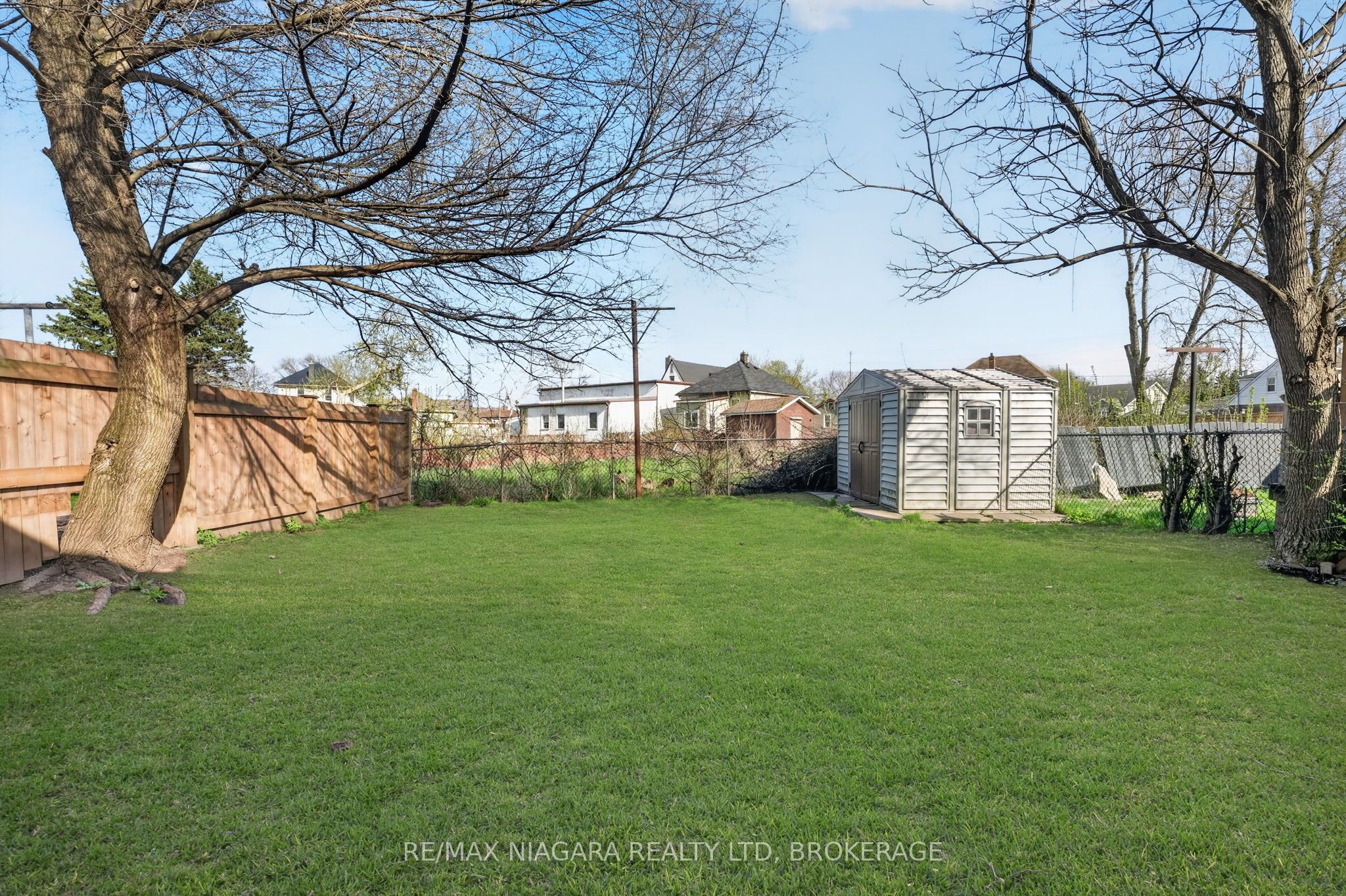 214 Niagara Street Property Photo 40