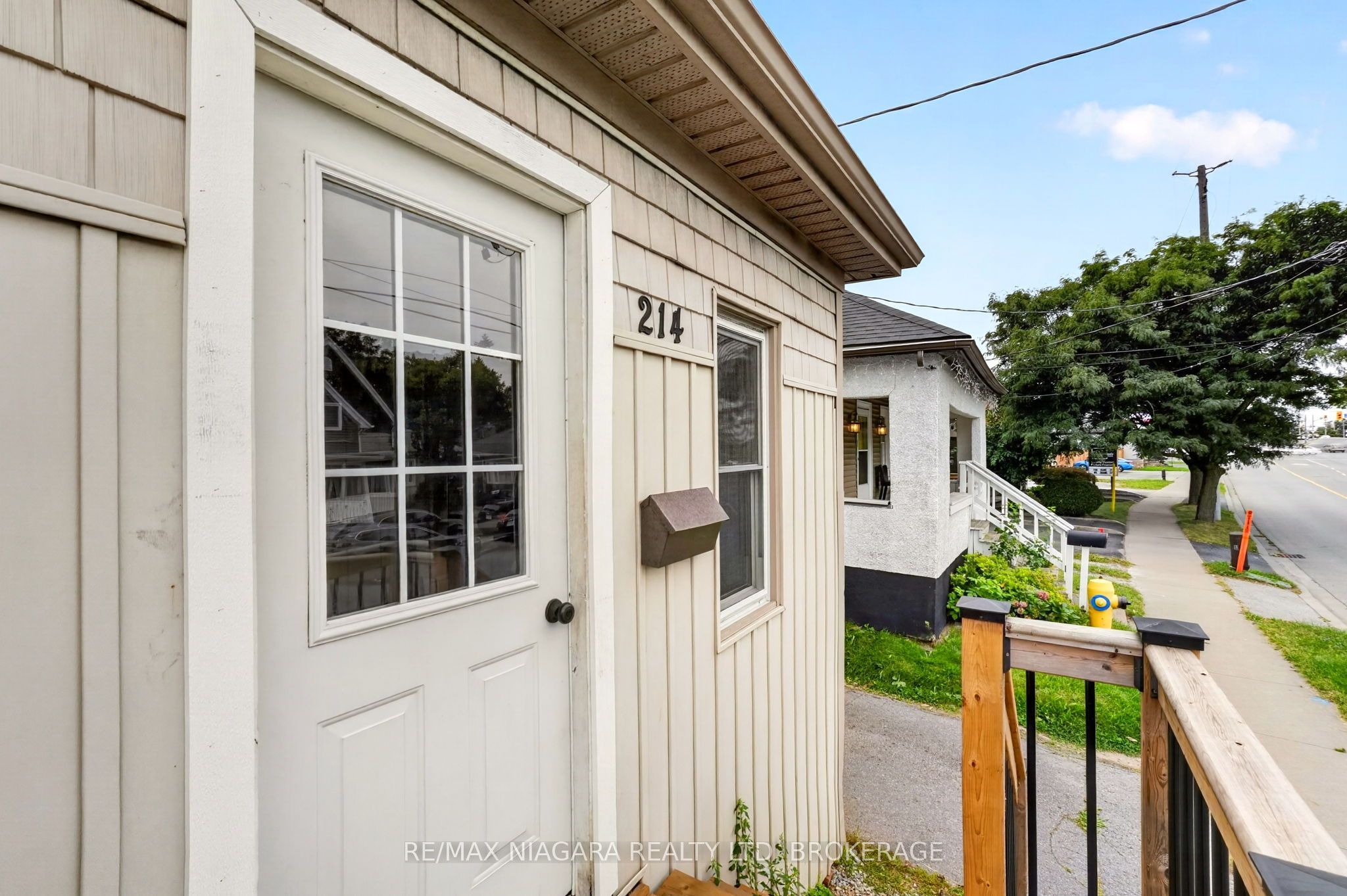 214 Niagara Street Property Photo 41