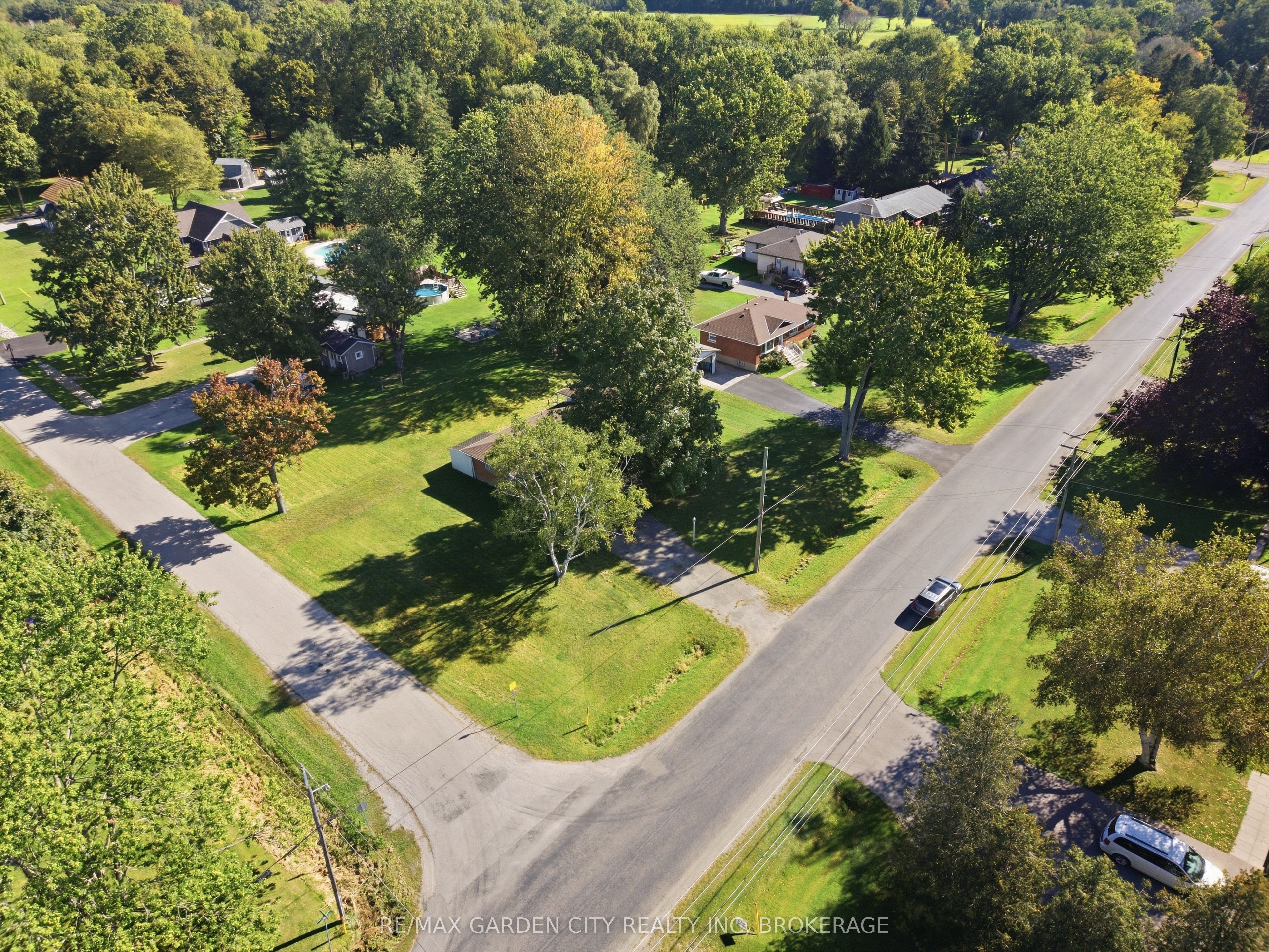 125 Inman Road Property Photo 2