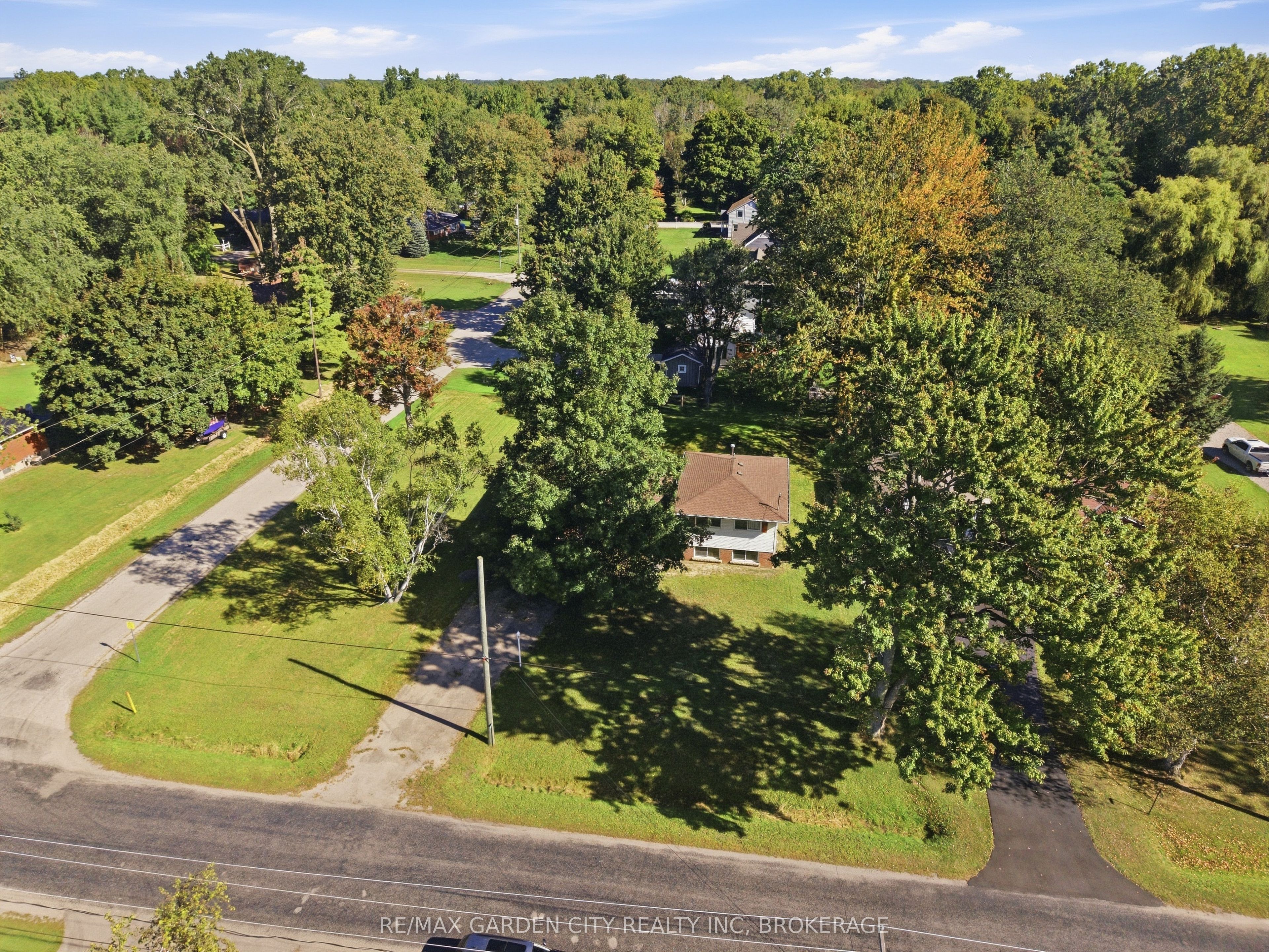 125 Inman Road Property Photo 3