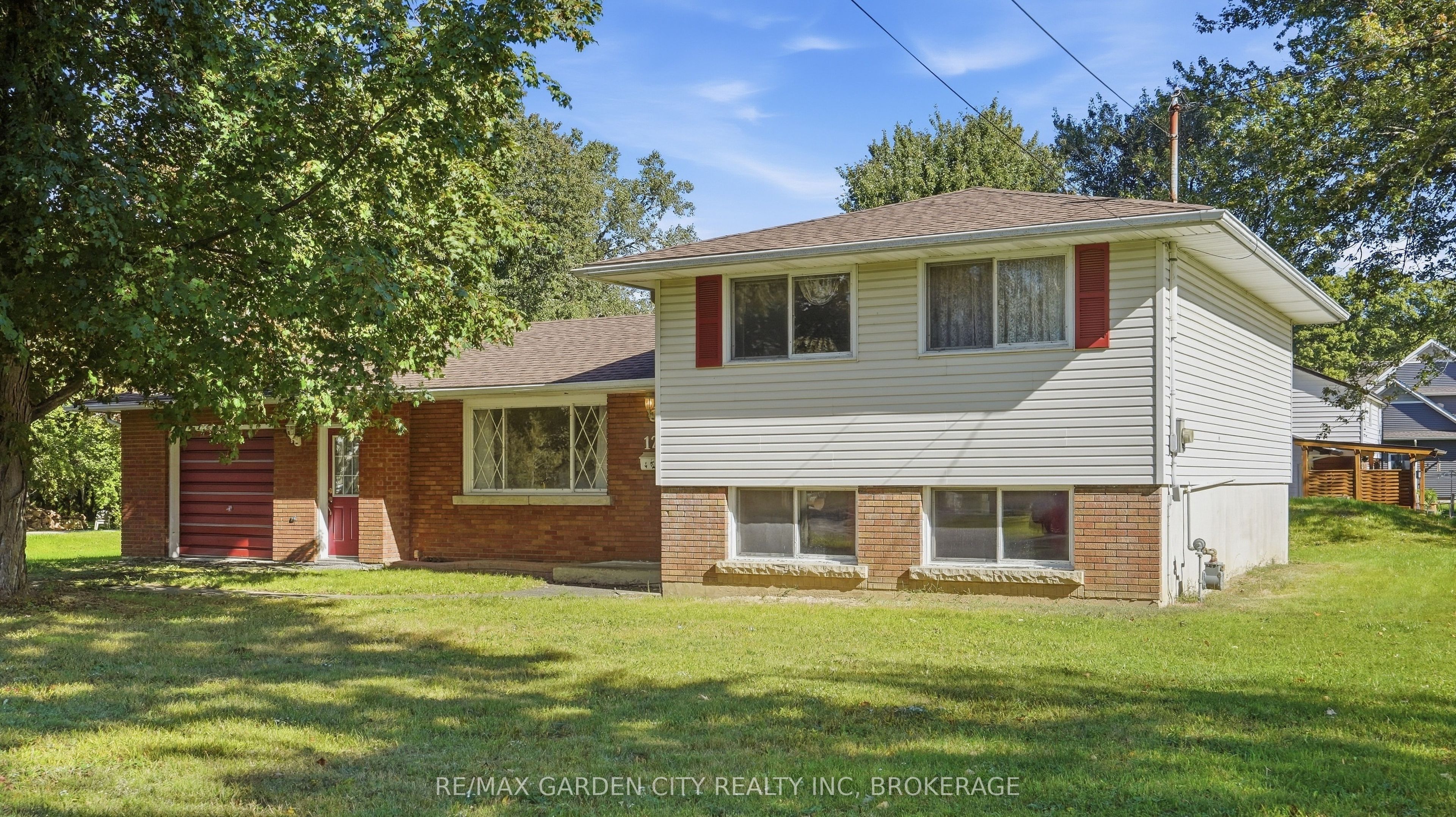 125 Inman Road Property Photo 7