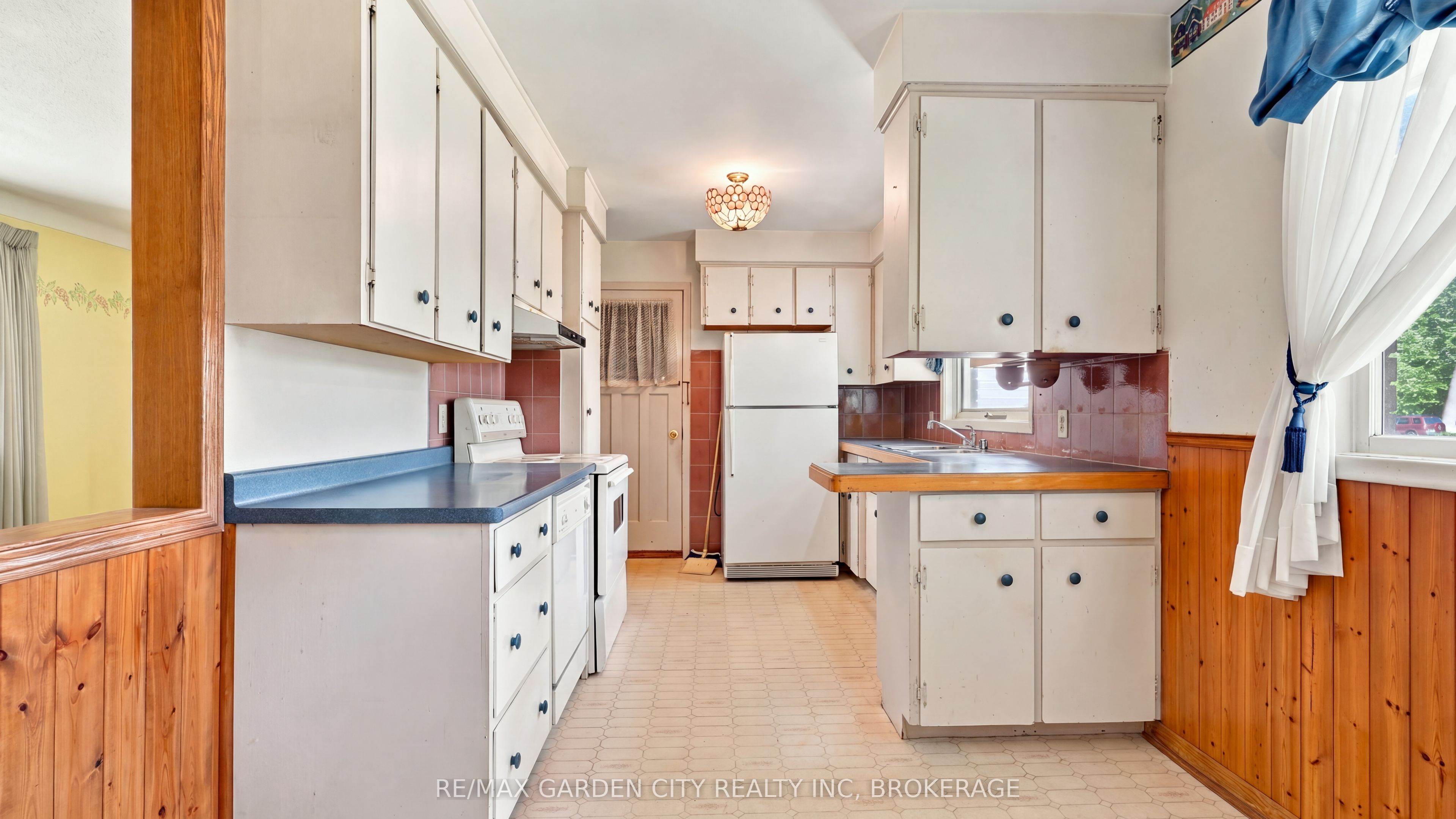 125 Inman Road Property Photo 14