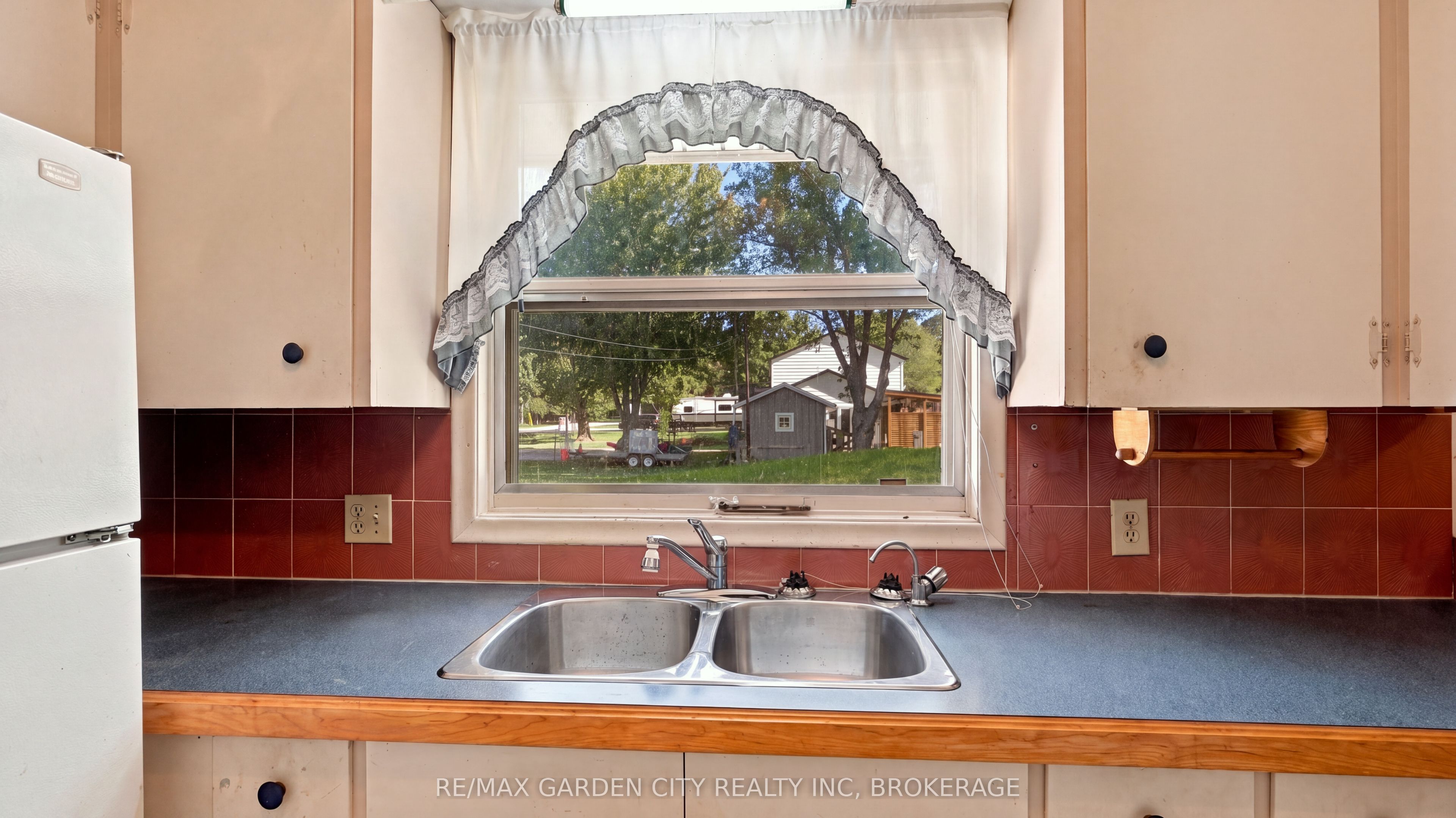 125 Inman Road Property Photo 15