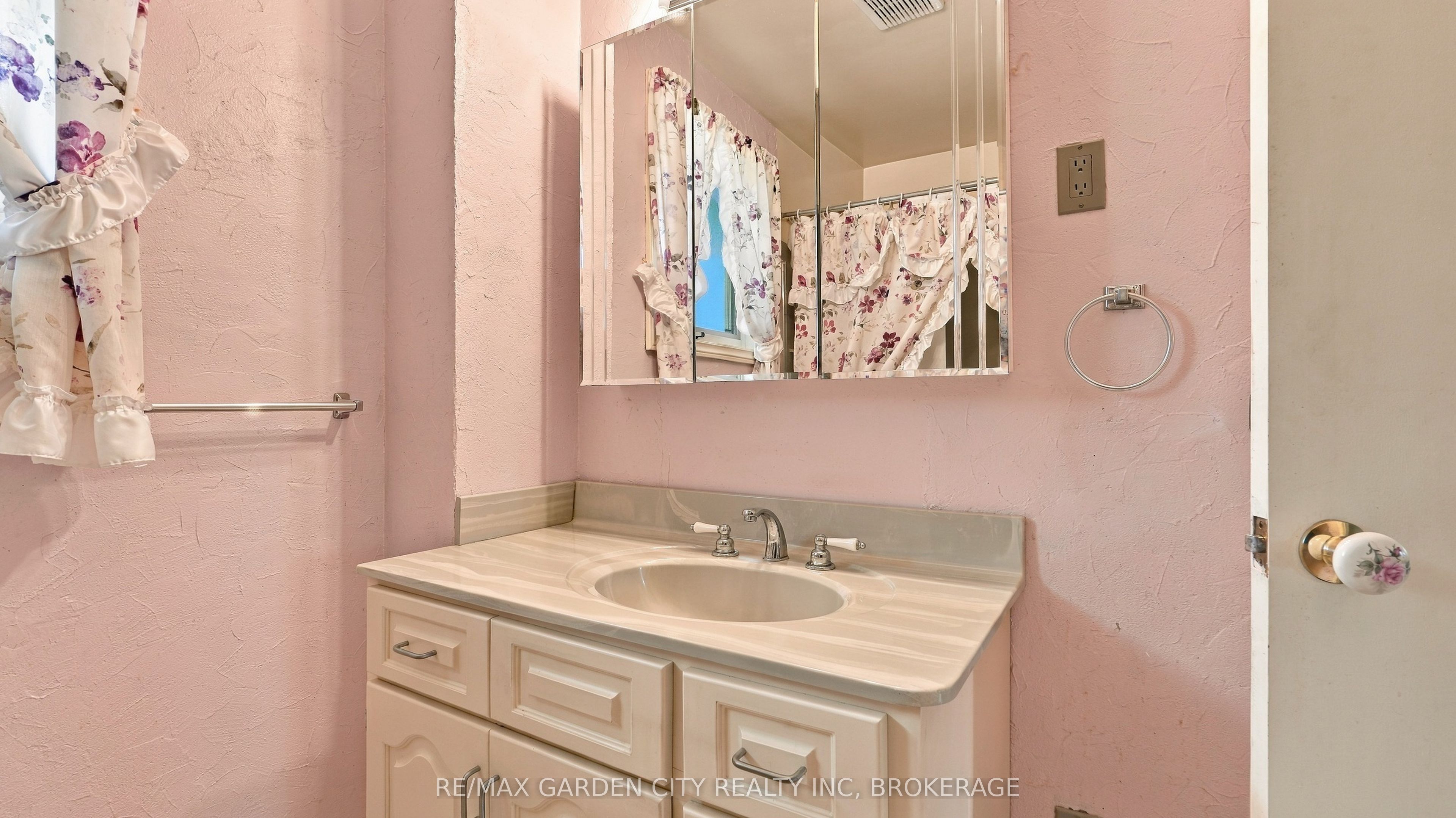125 Inman Road Property Photo 23