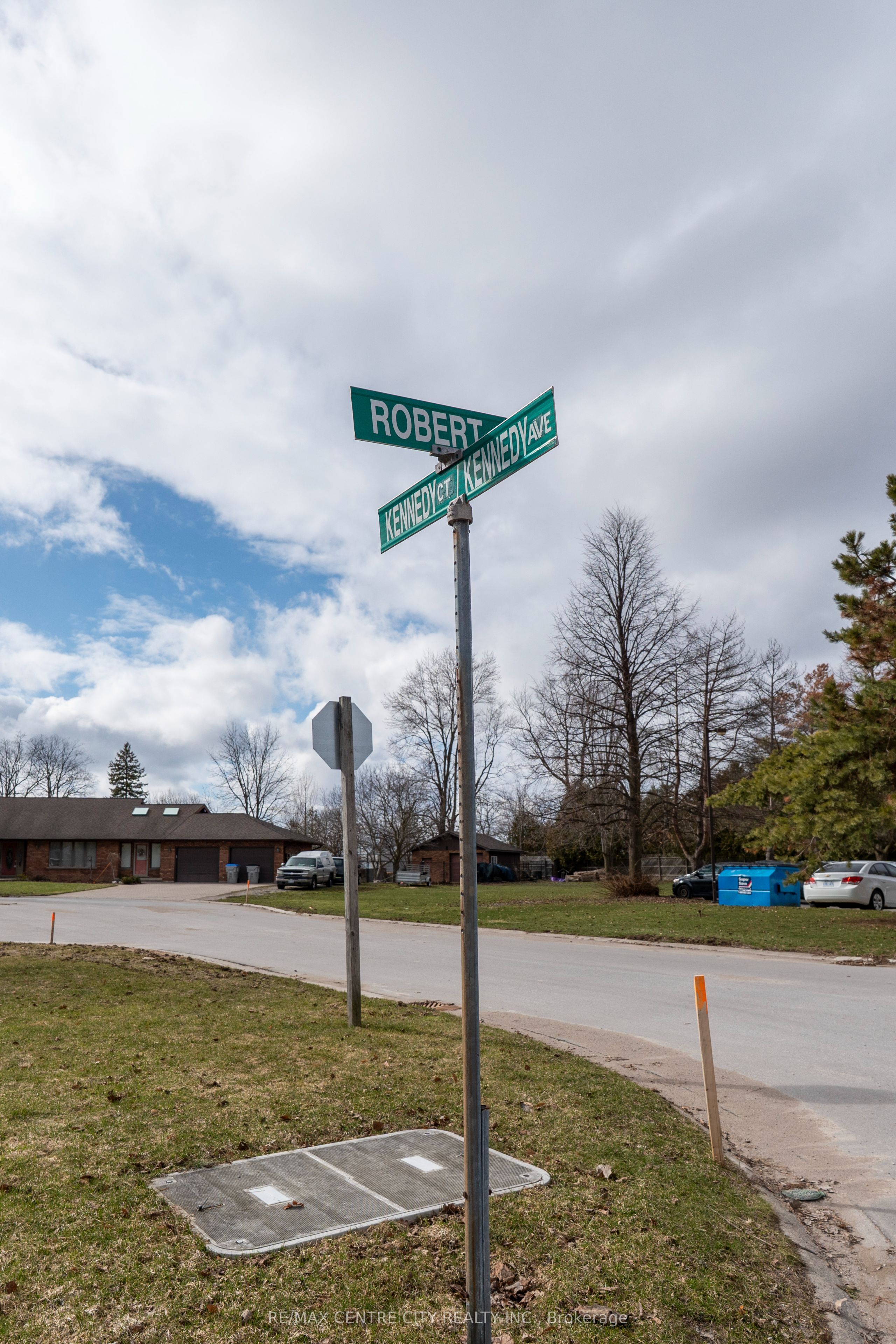 2 Kennedy Court Property Photo 4