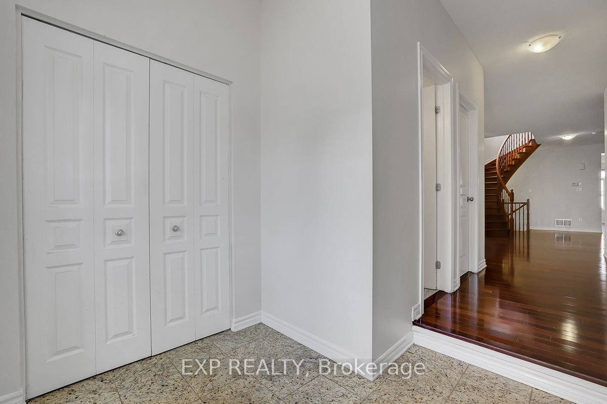 217 Claridge Drive Property Photo 5