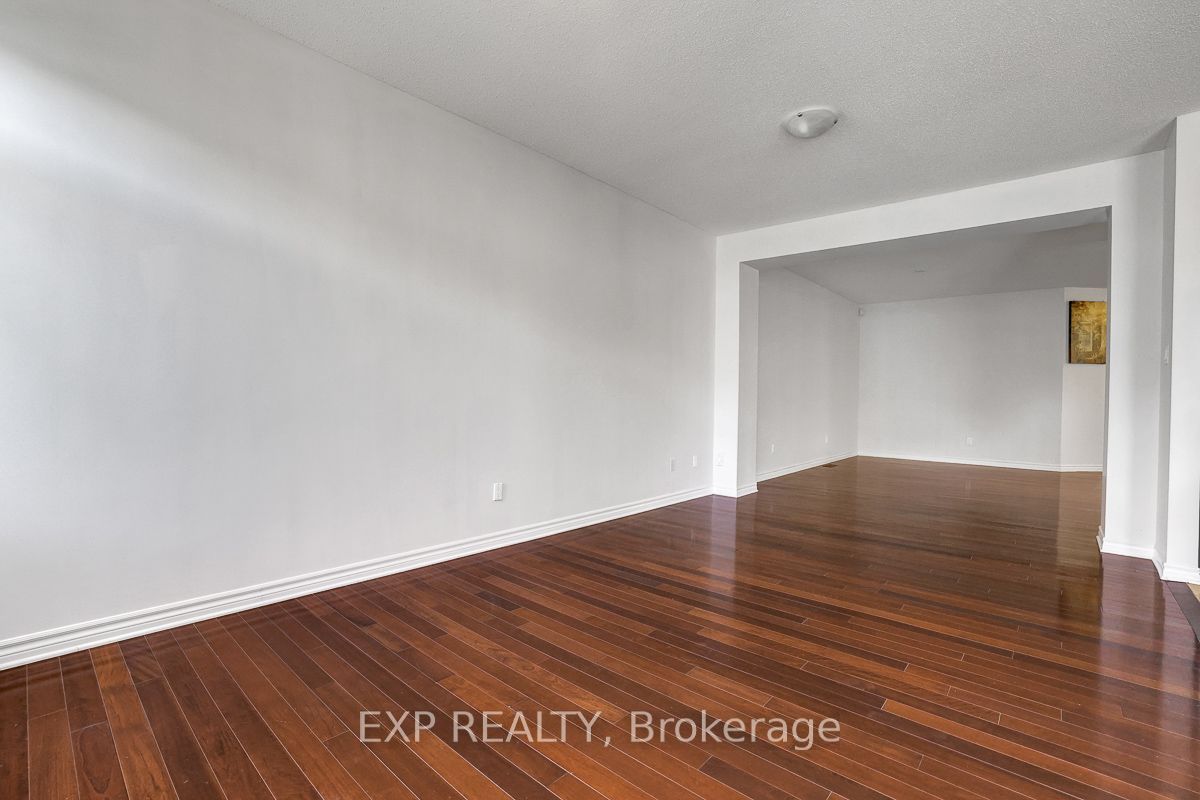 217 Claridge Drive Property Photo 18