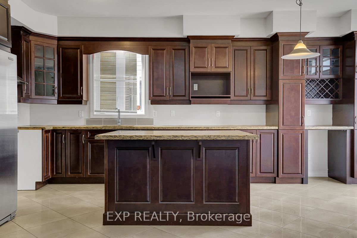 217 Claridge Drive Property Photo 20