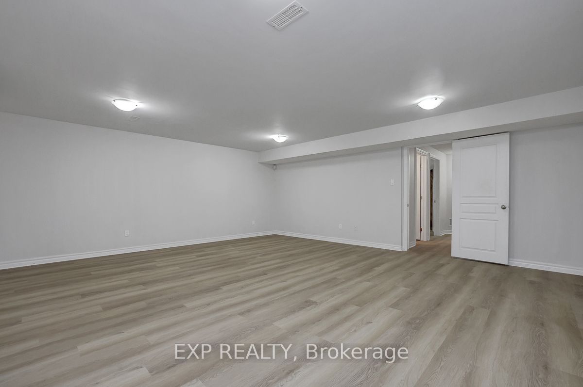 217 Claridge Drive Property Photo 44