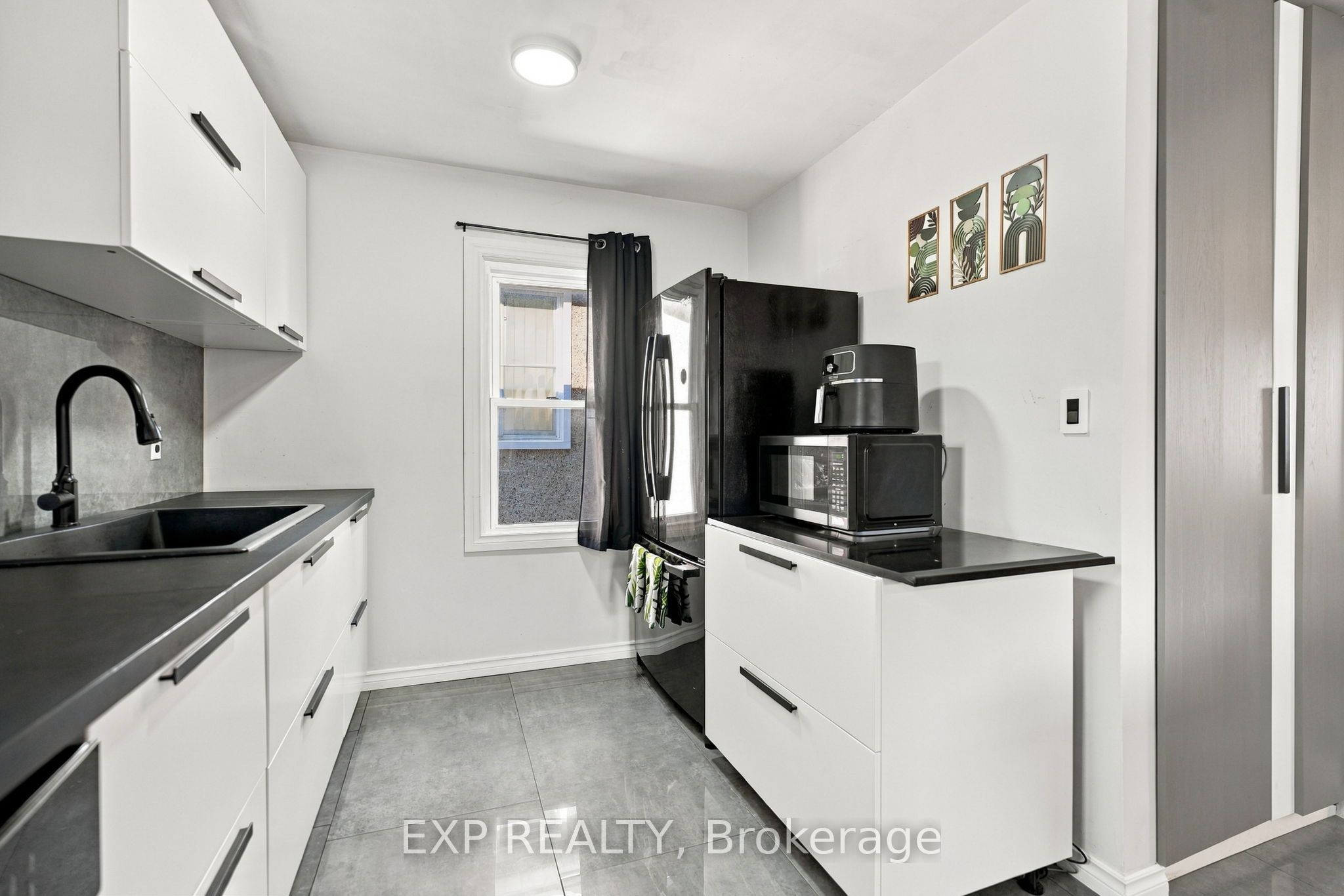 249 Wallace Avenue S Property Photo 17