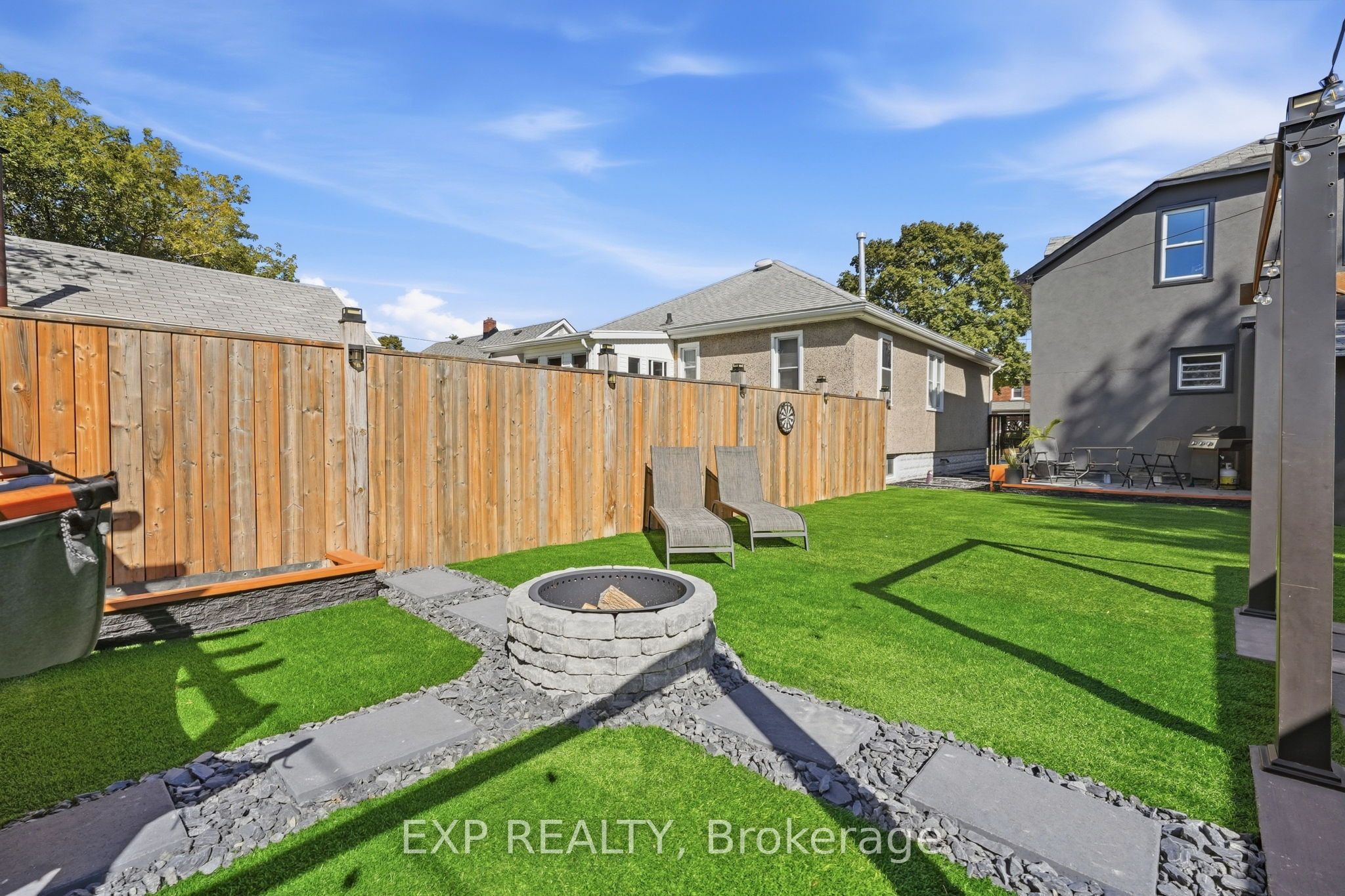 249 Wallace Avenue S Property Photo 45