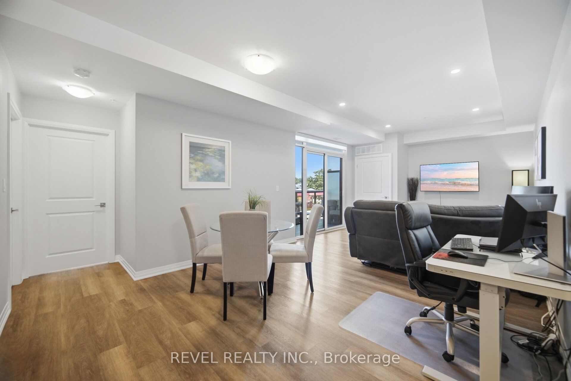 5 Hamilton Street N 214 Property Photo 16