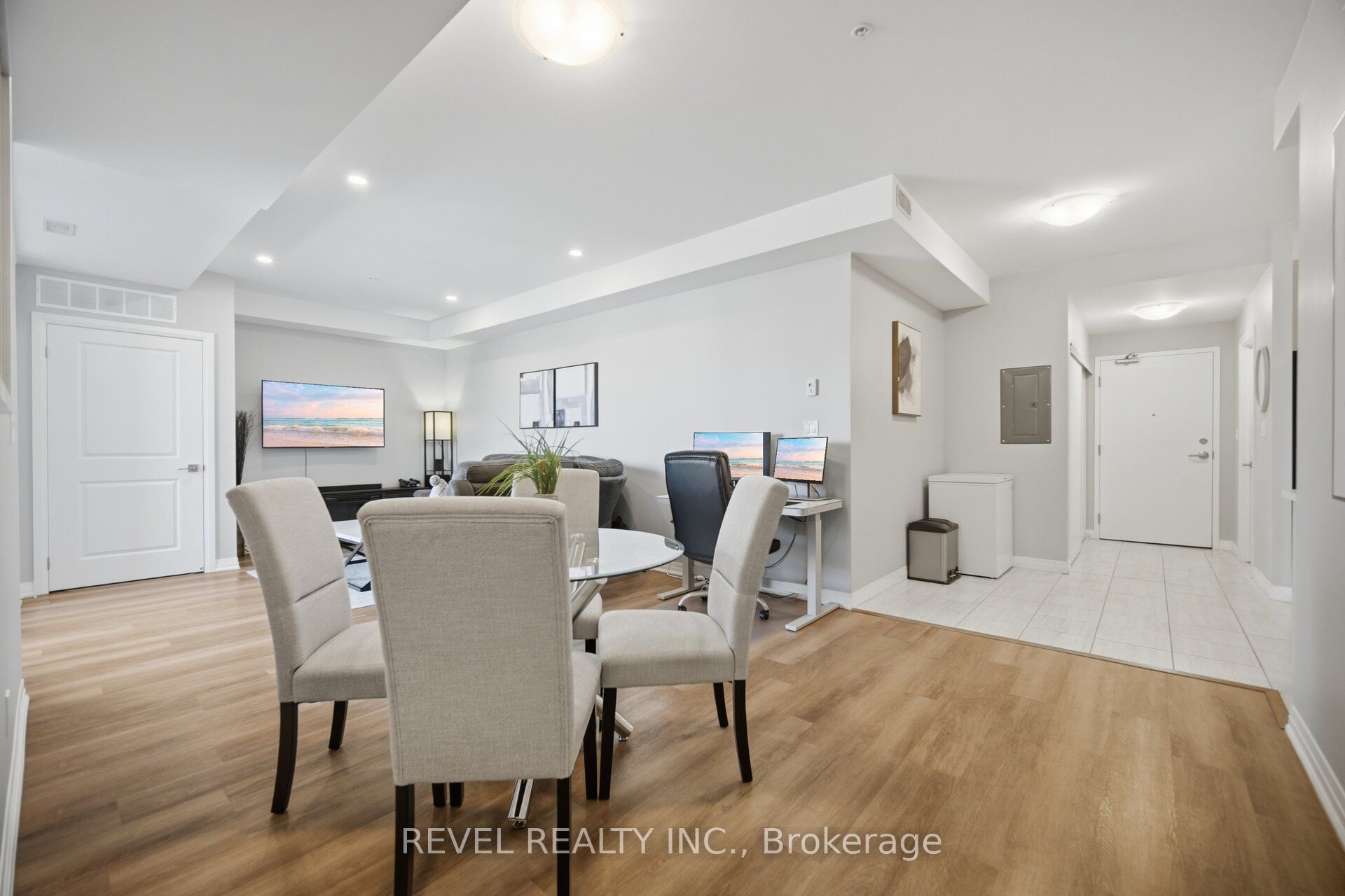 5 Hamilton Street N 214 Property Photo 18