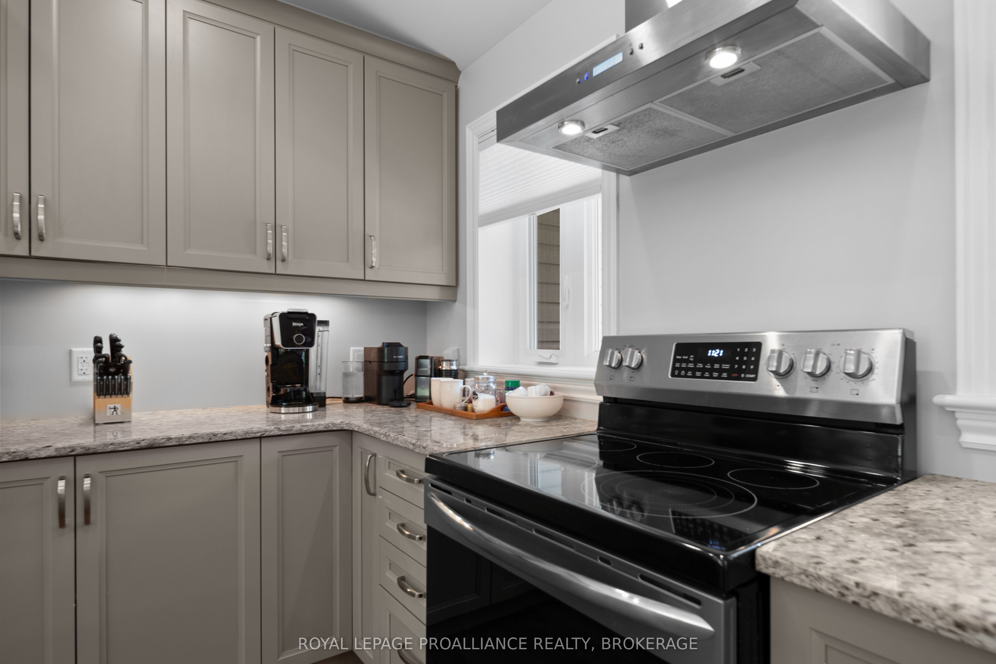 2800 Desert Lake Road Property Photo 8