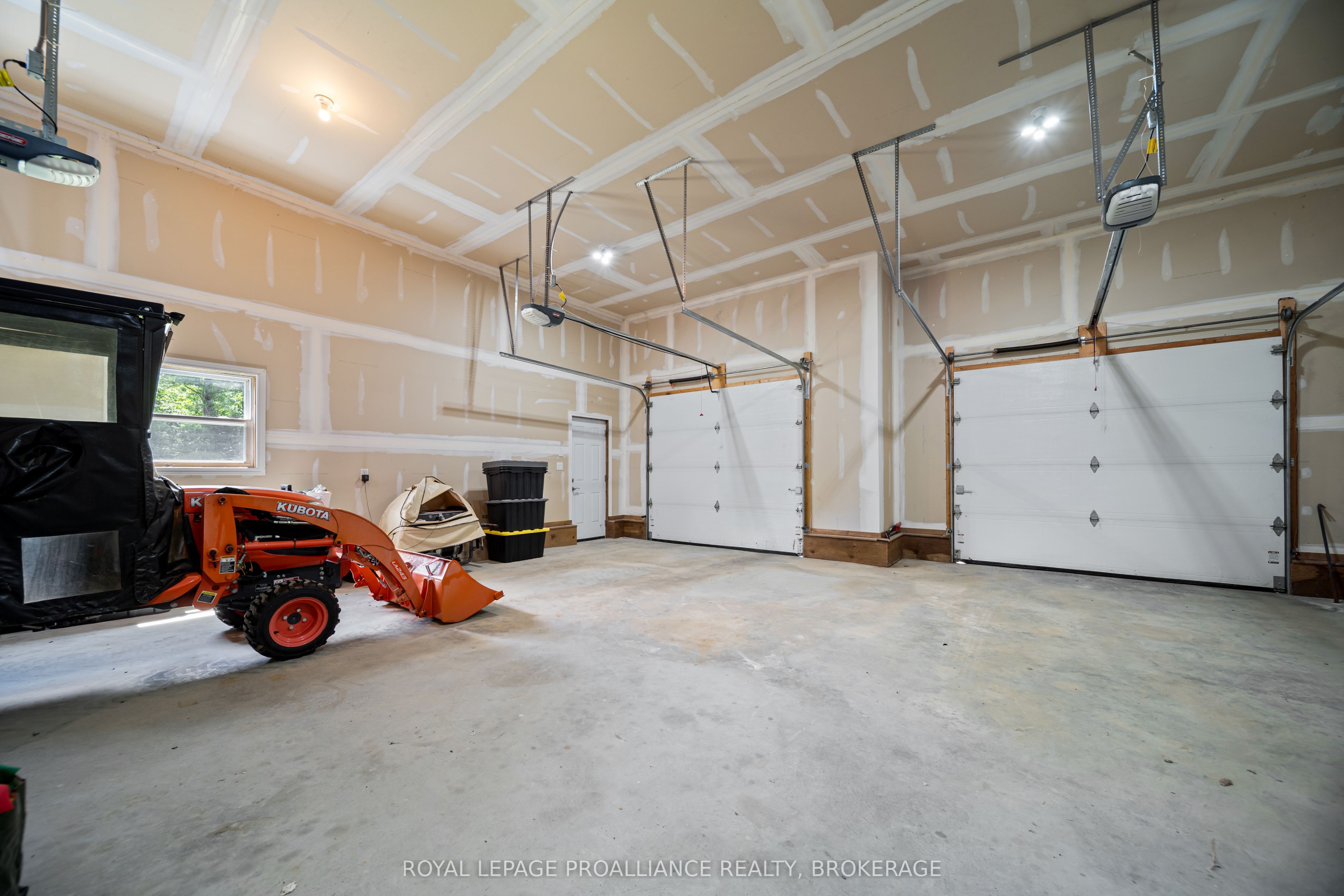 2800 Desert Lake Road Property Photo 35