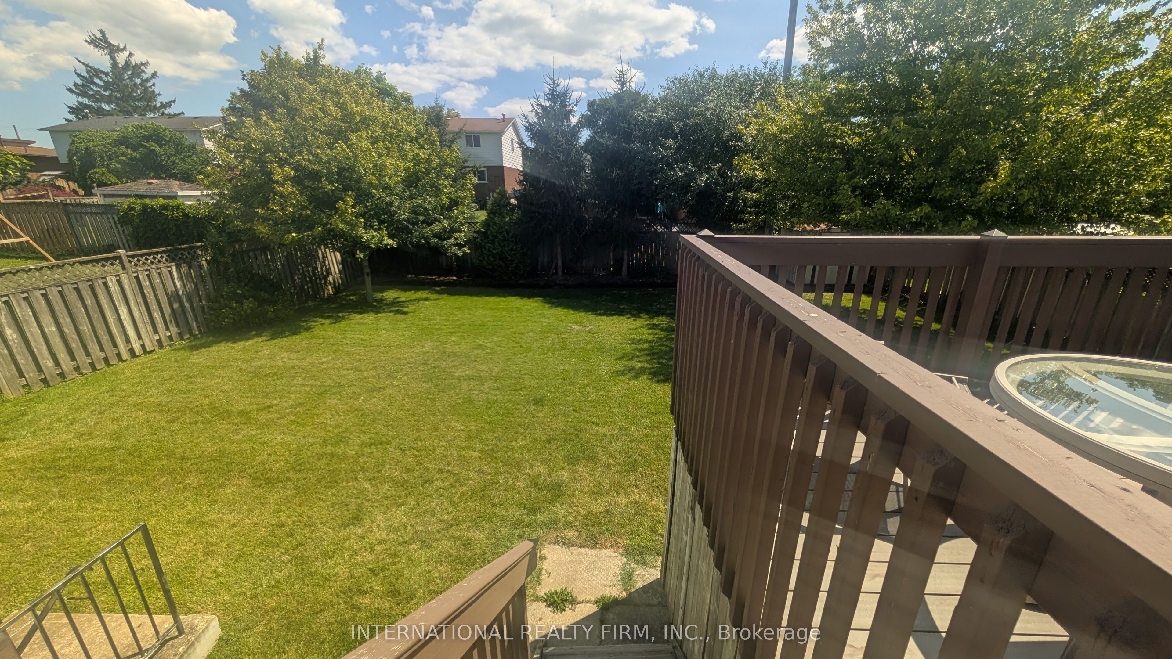 38 Windle Village Crescent Property Photo 21