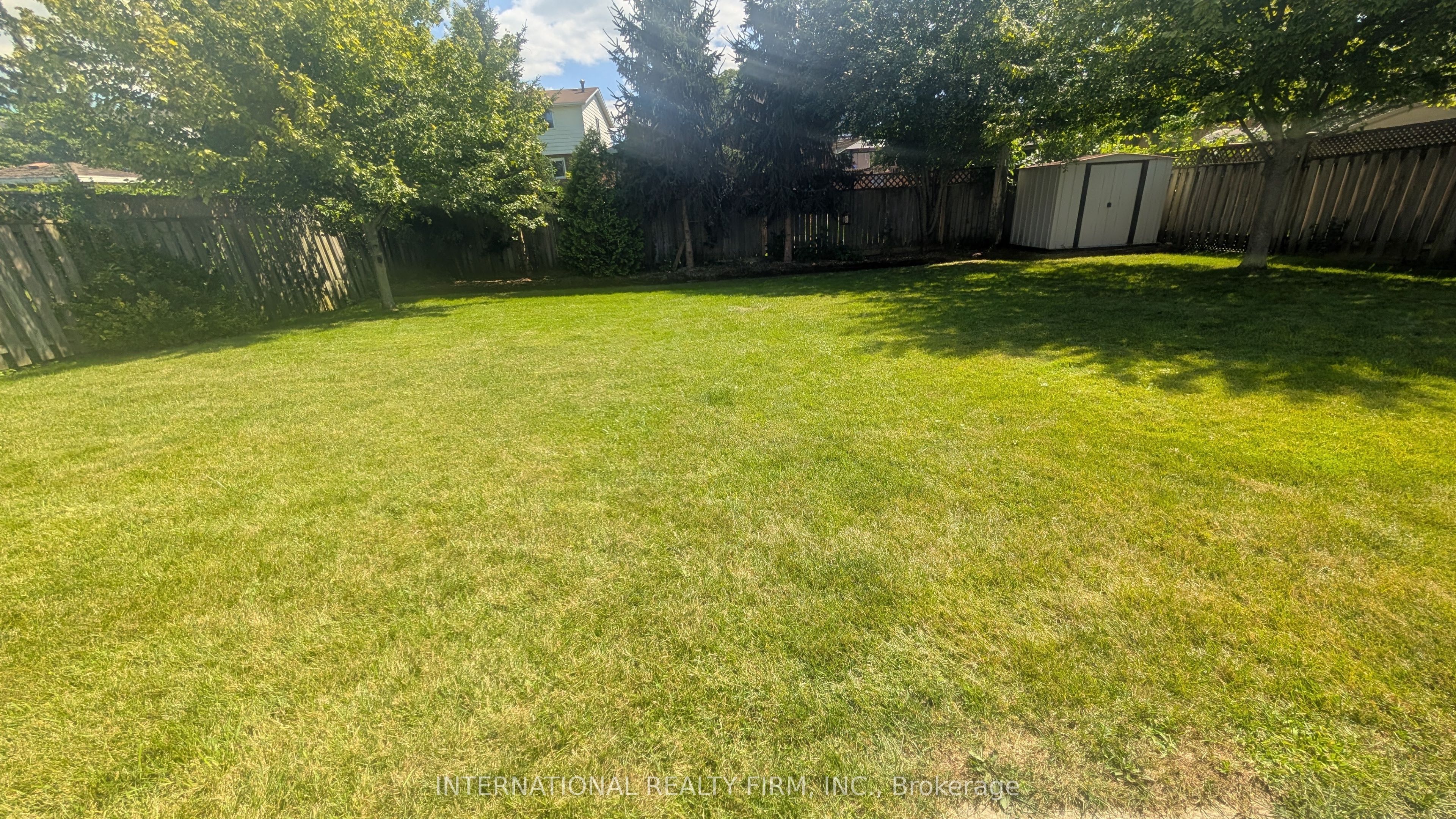 38 Windle Village Crescent Property Photo 22