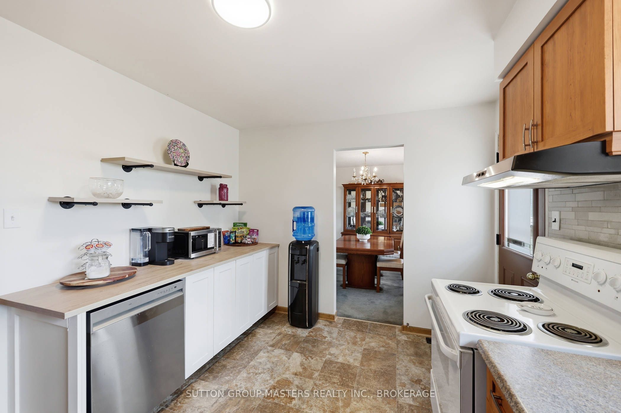 2212 Battersea Road Property Photo 17
