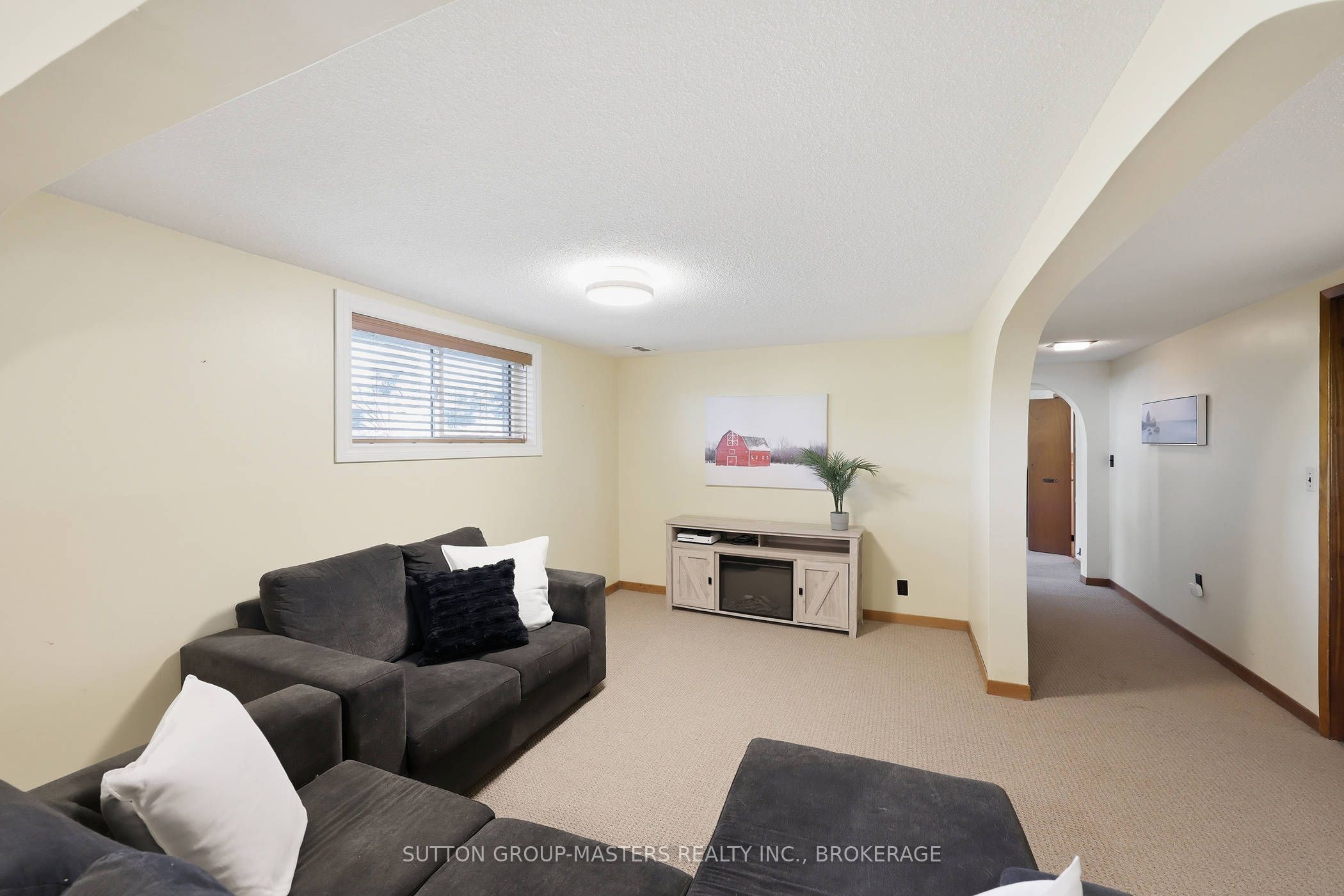 2212 Battersea Road Property Photo 31