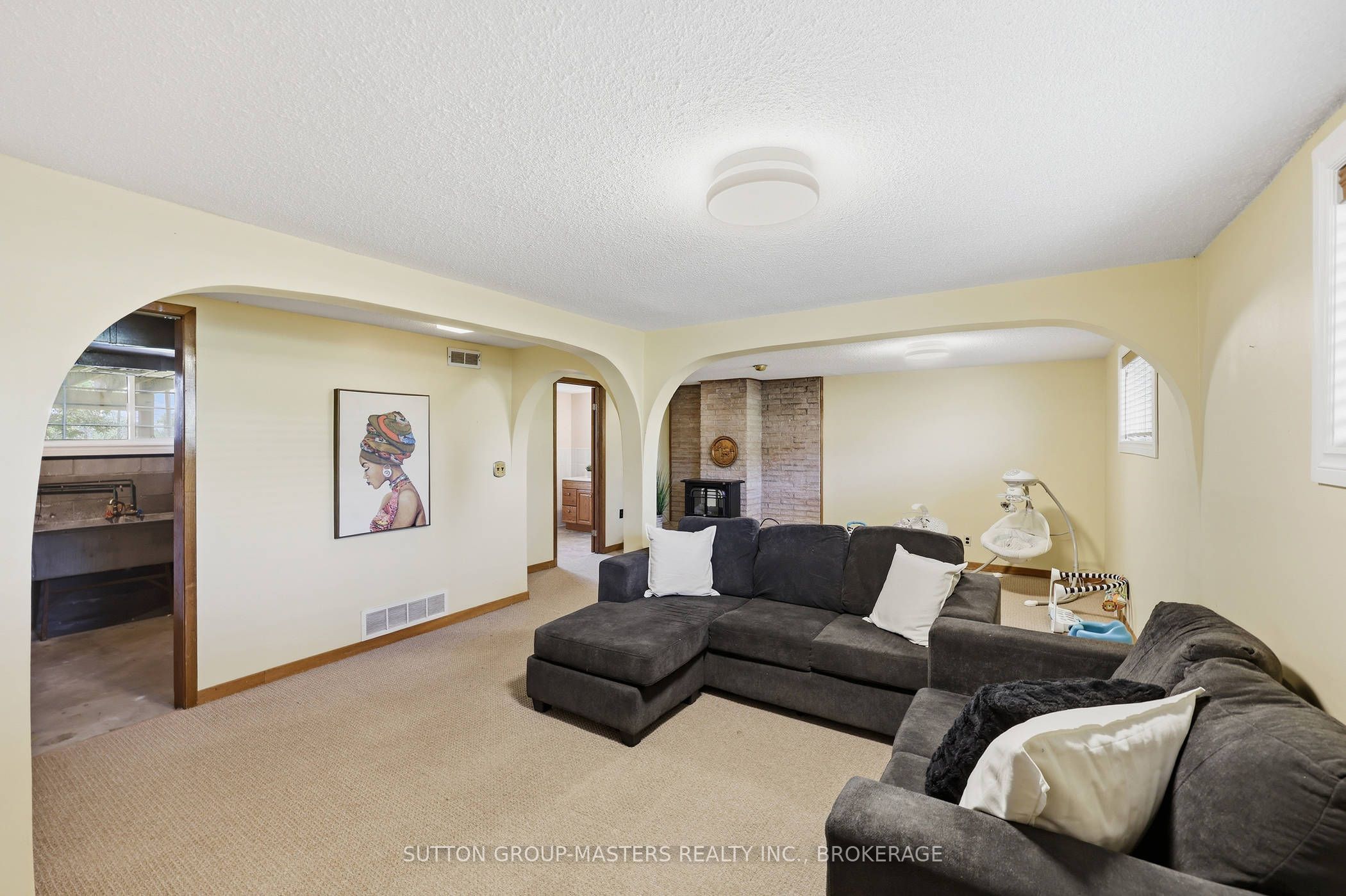 2212 Battersea Road Property Photo 32