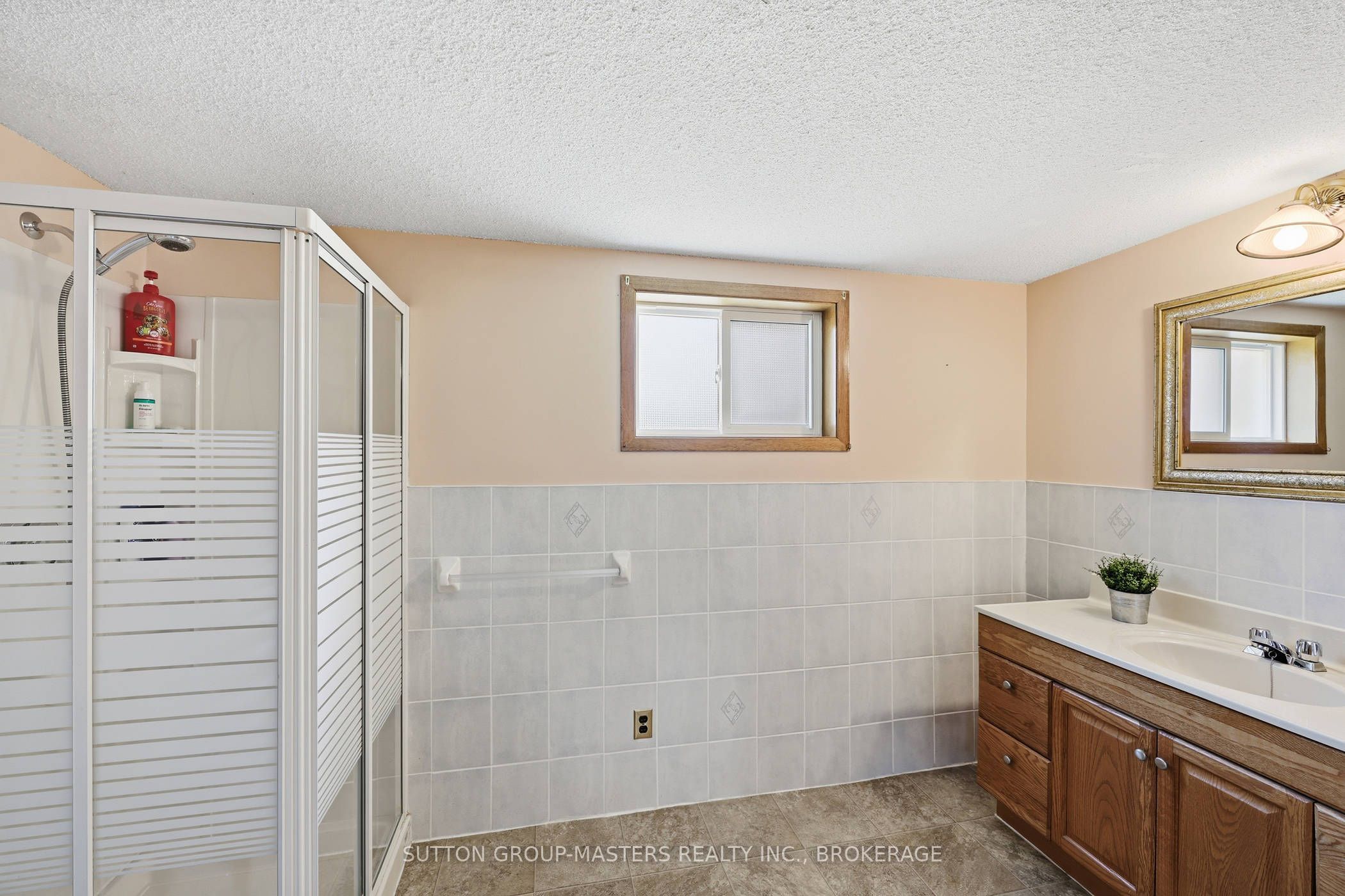 2212 Battersea Road Property Photo 35