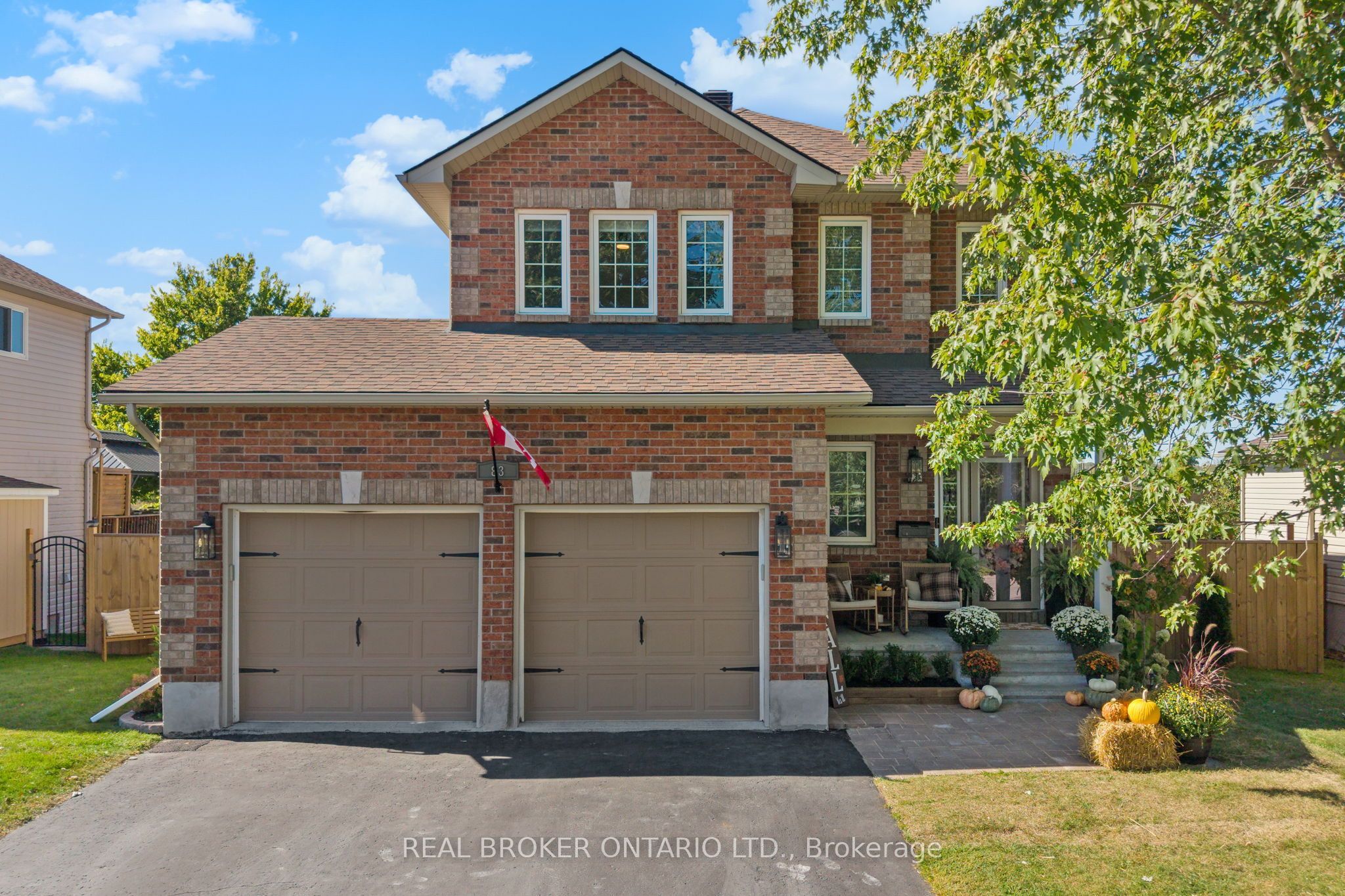 83 Comba Drive Property Photo 1