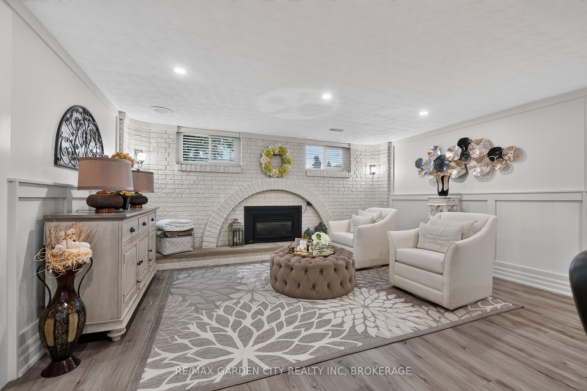 57 Elmwood Avenue Property Photo 28
