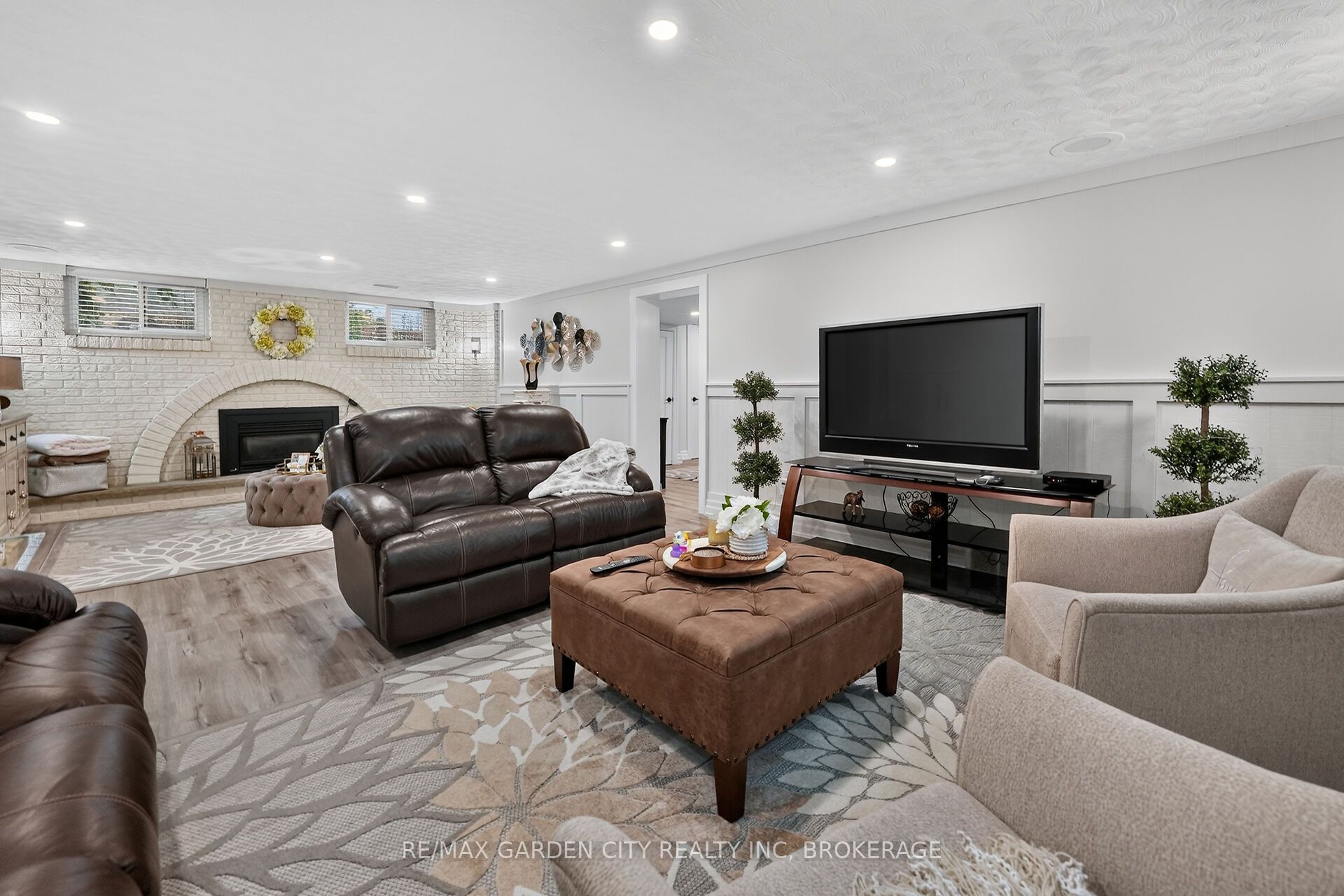 57 Elmwood Avenue Property Photo 31