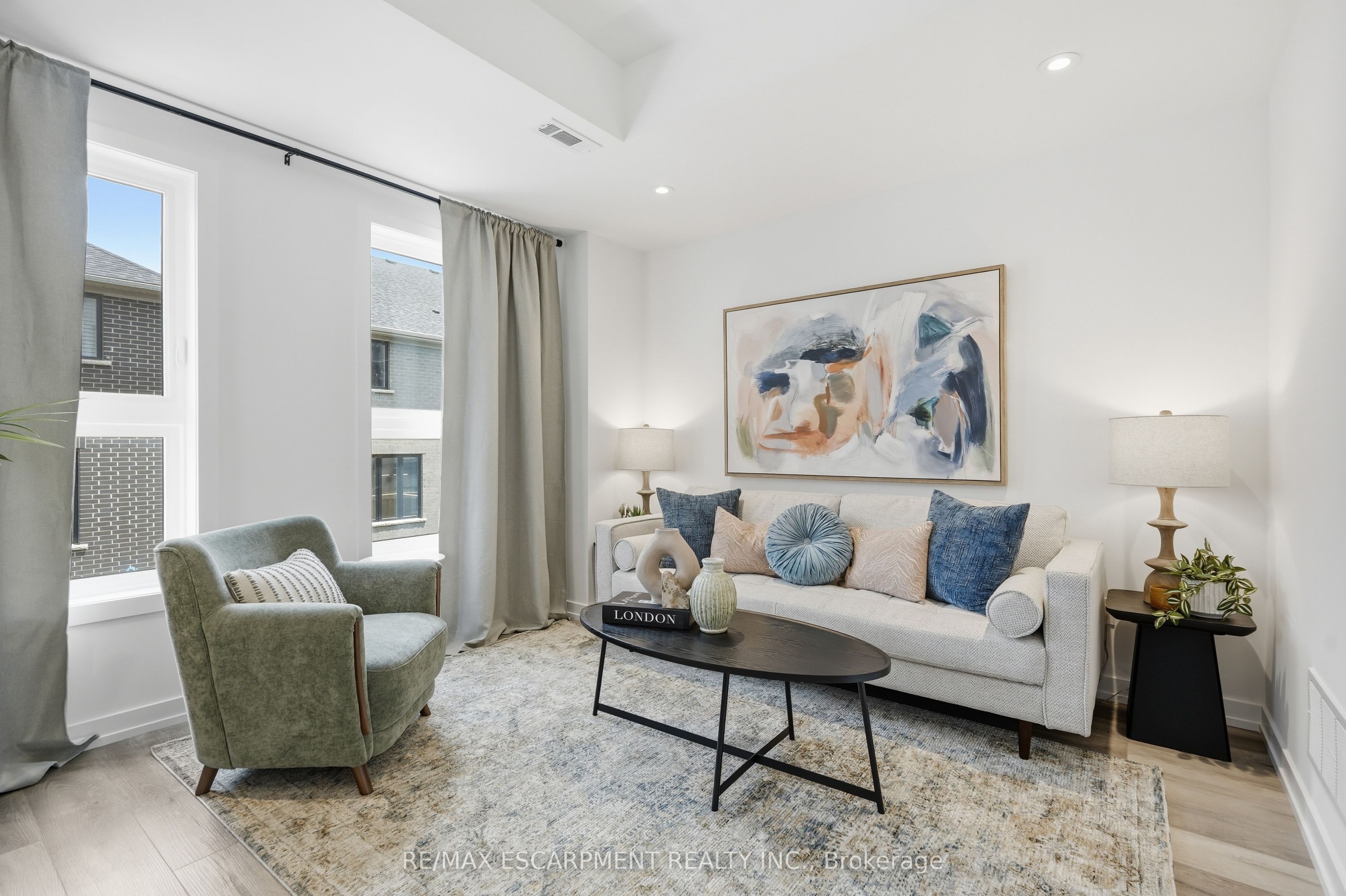 173 Burke Street Property Photo 3