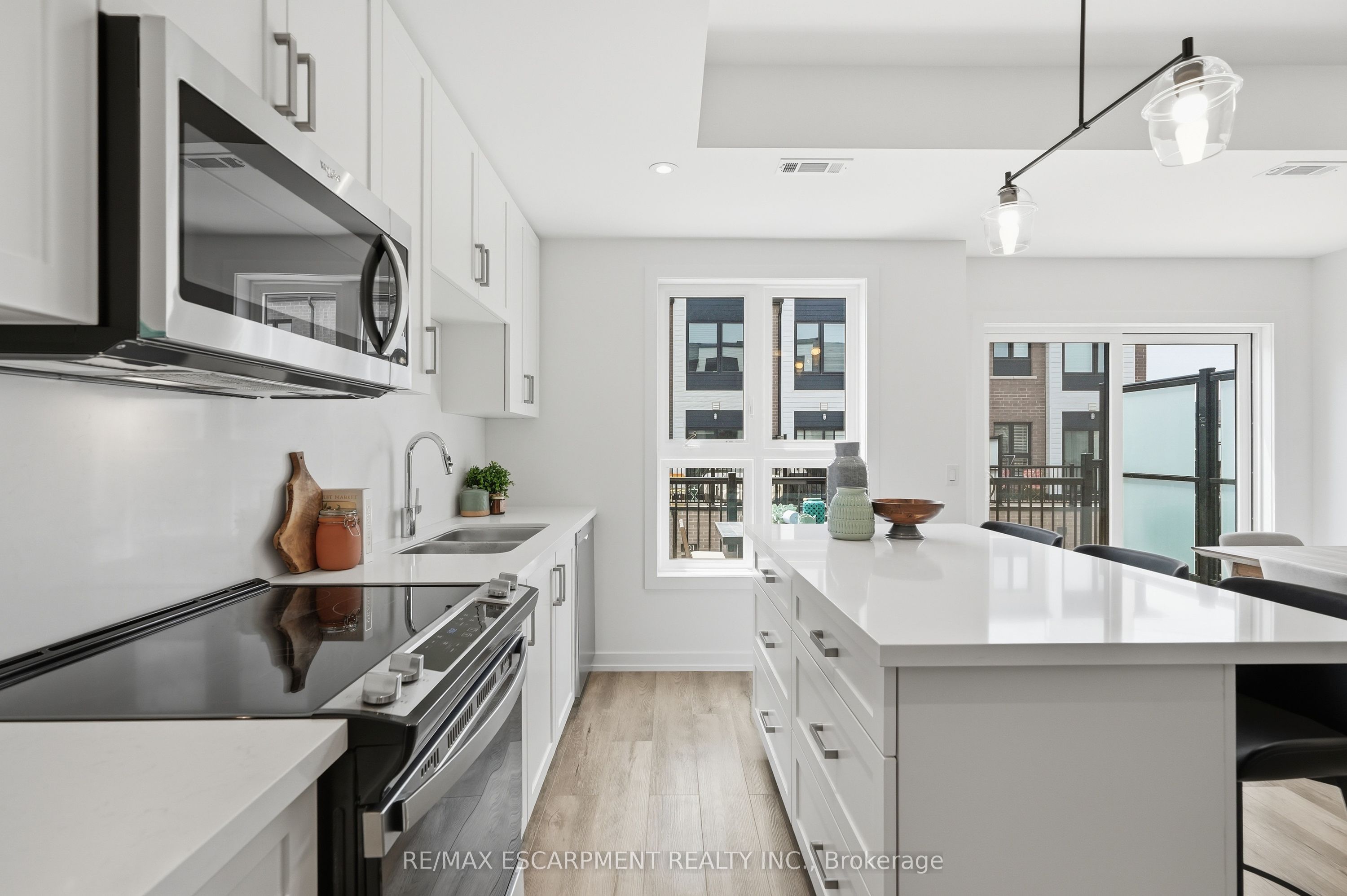 173 Burke Street Property Photo 9