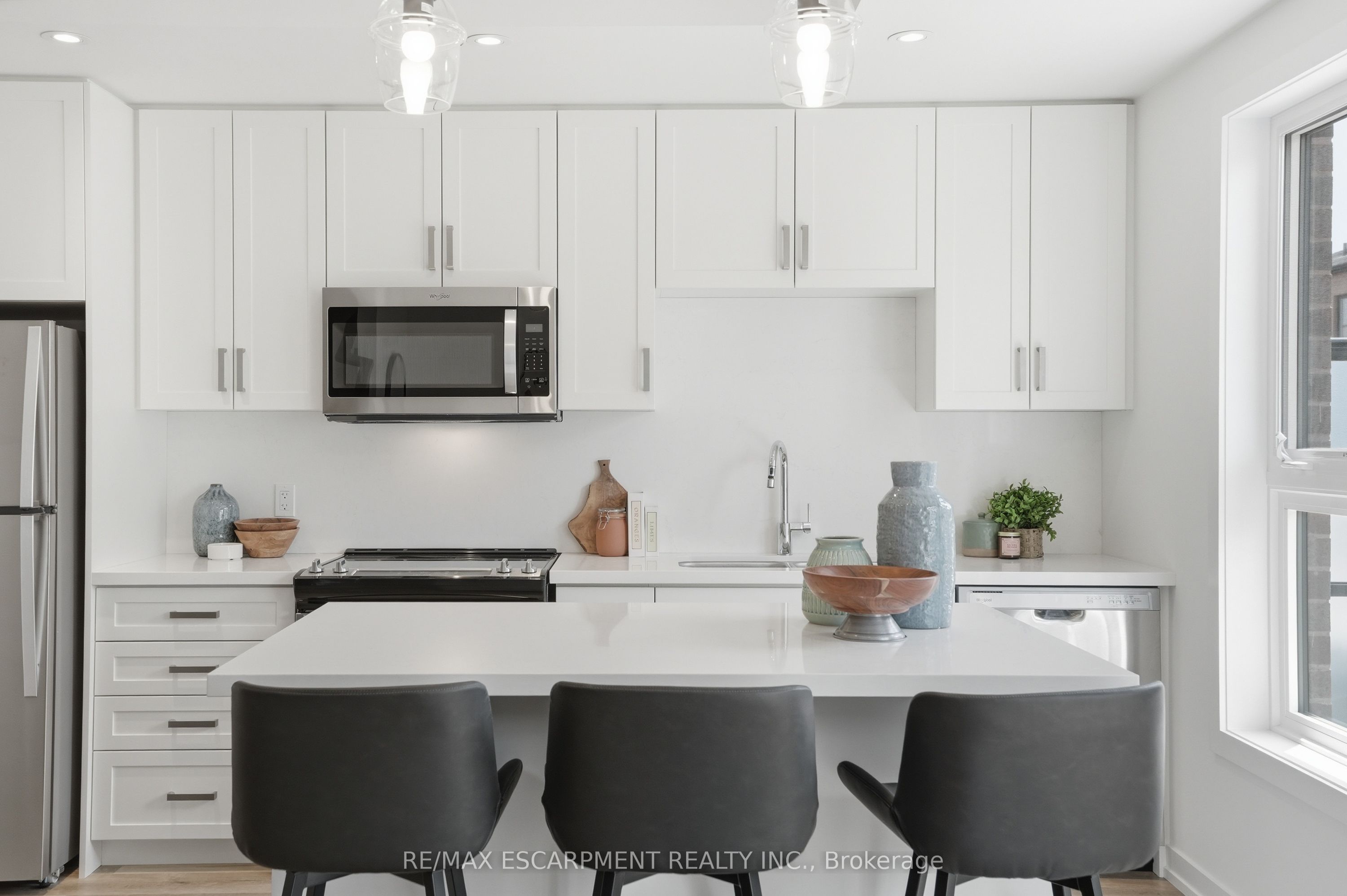 173 Burke Street Property Photo 13