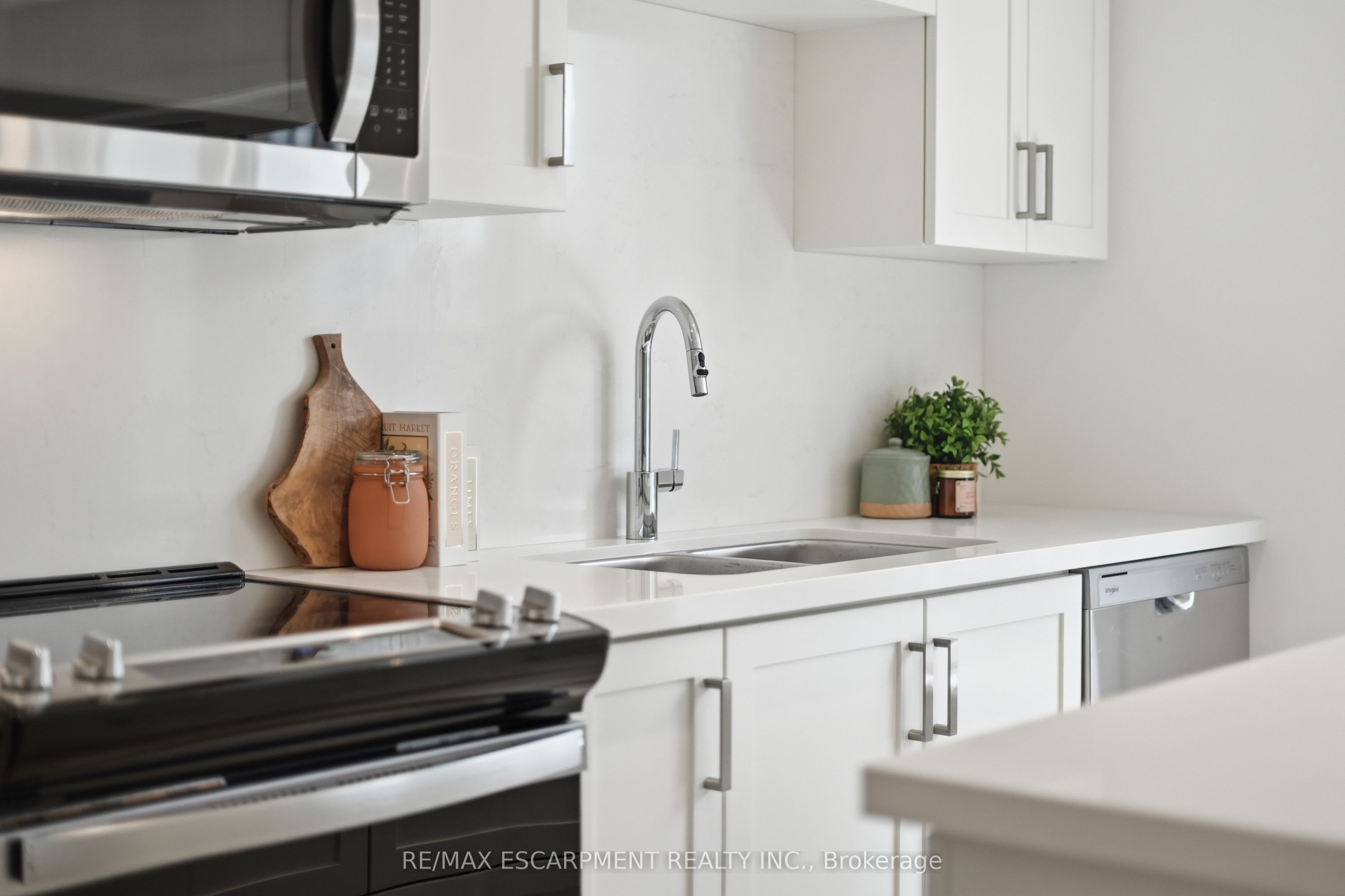 173 Burke Street Property Photo 15