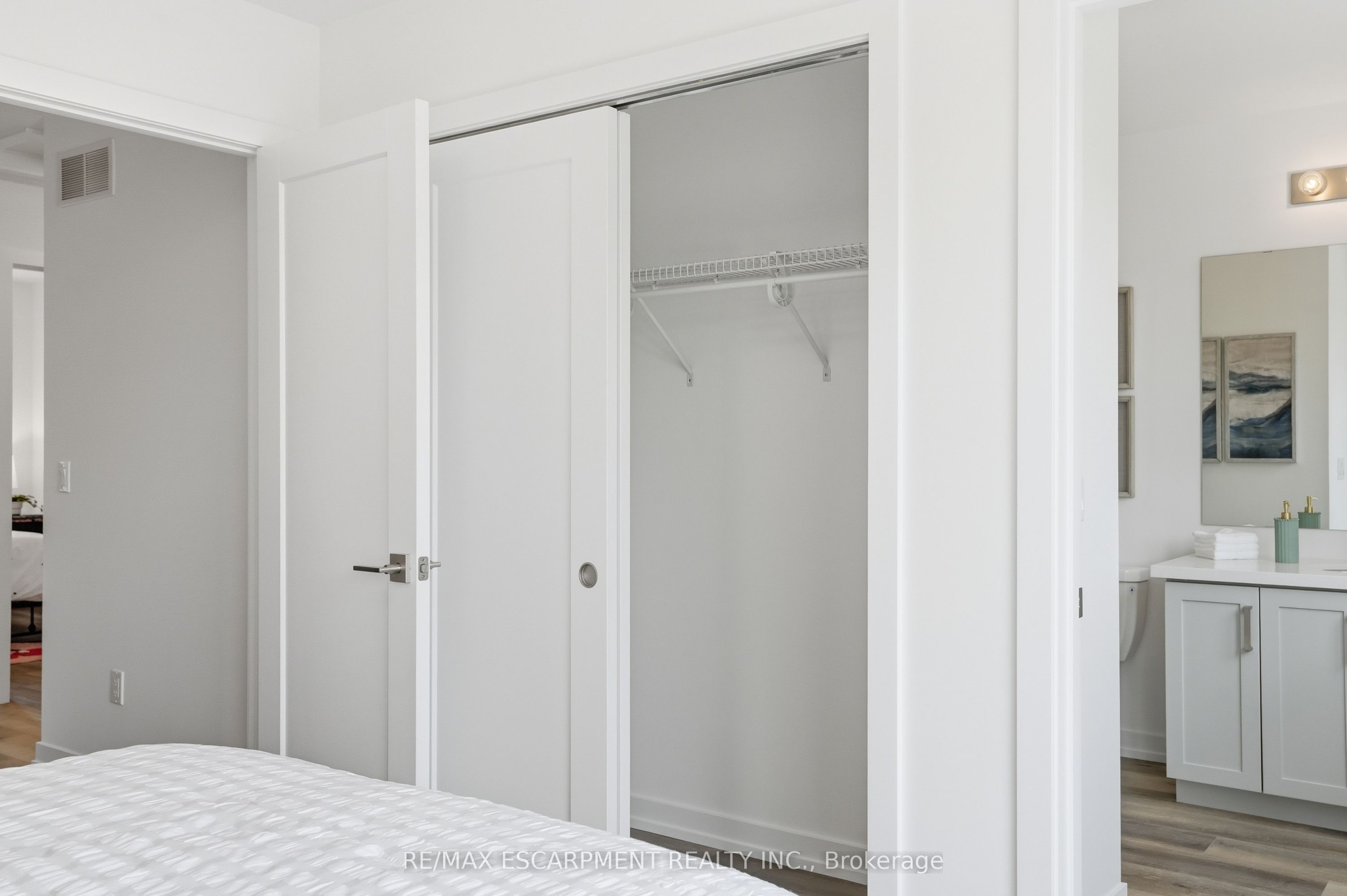 173 Burke Street Property Photo 26