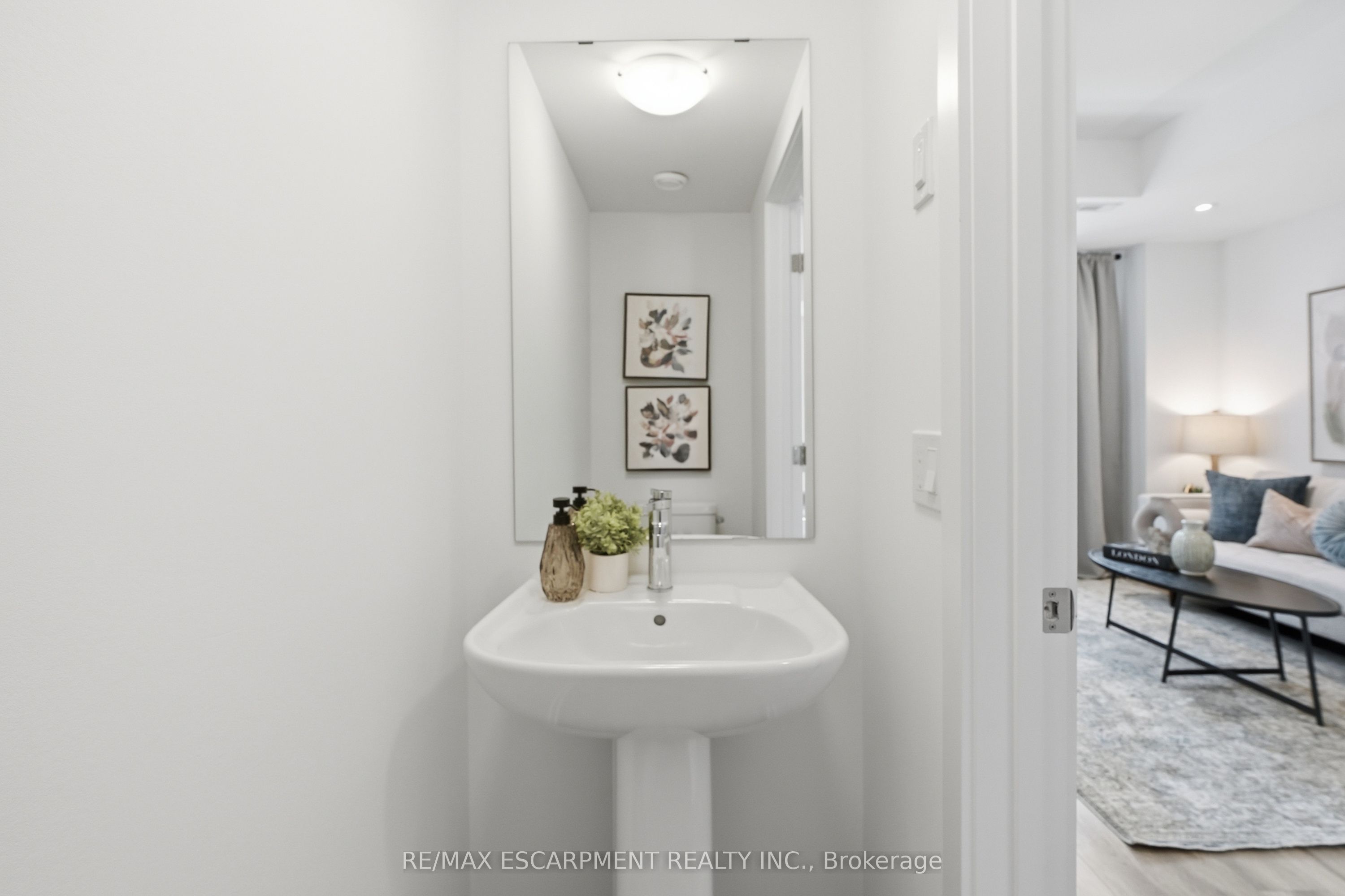 173 Burke Street Property Photo 40