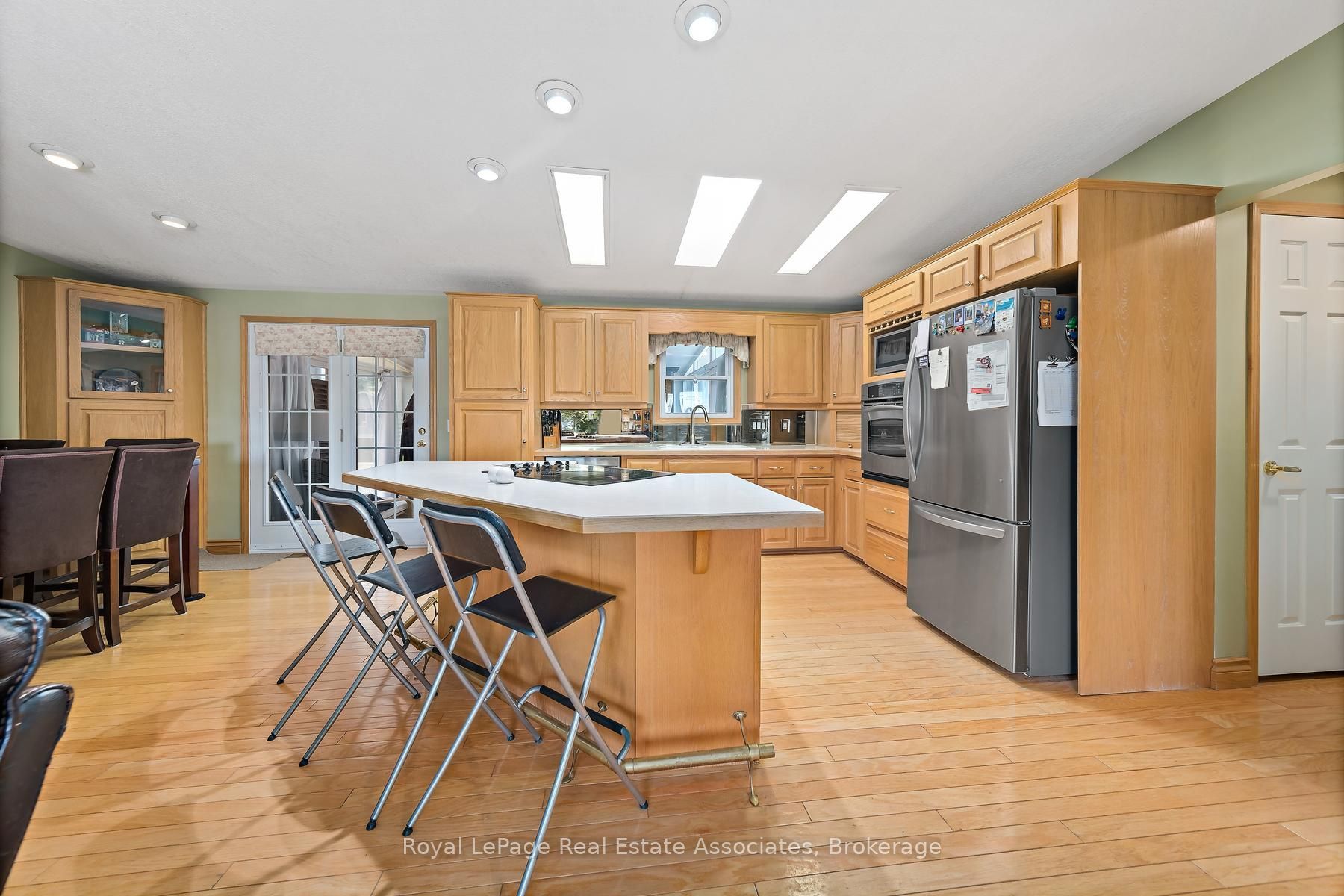 48 Lakeshore Drive Property Photo 7