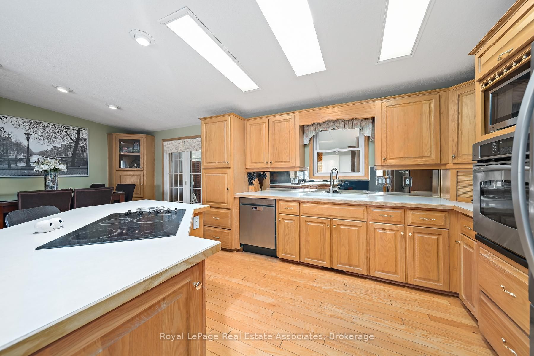 48 Lakeshore Drive Property Photo 9