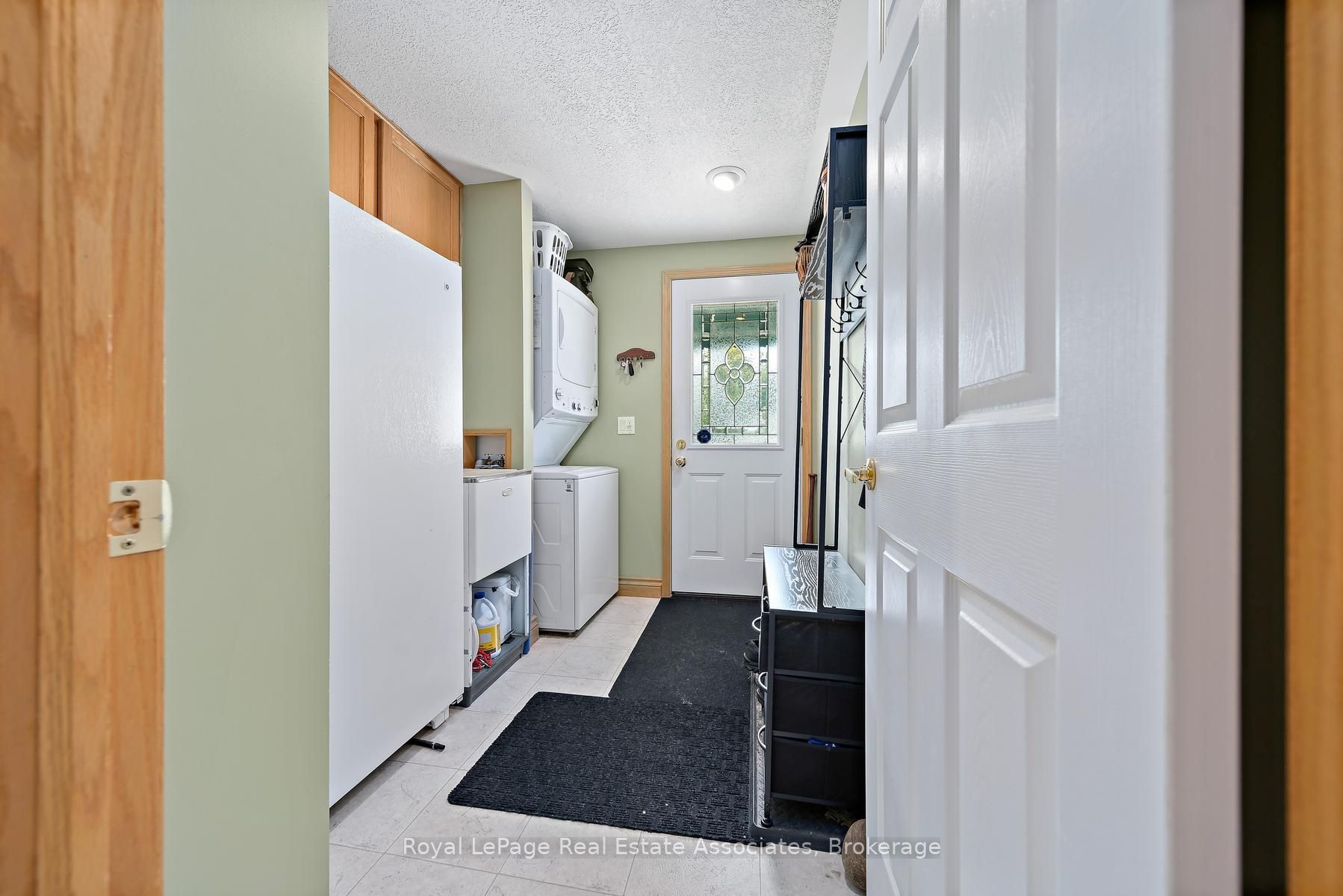 48 Lakeshore Drive Property Photo 15