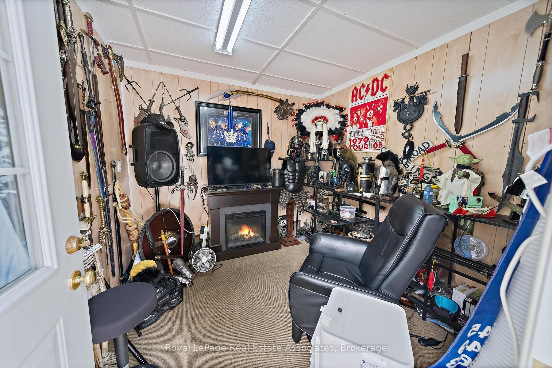 48 Lakeshore Drive Property Photo 19