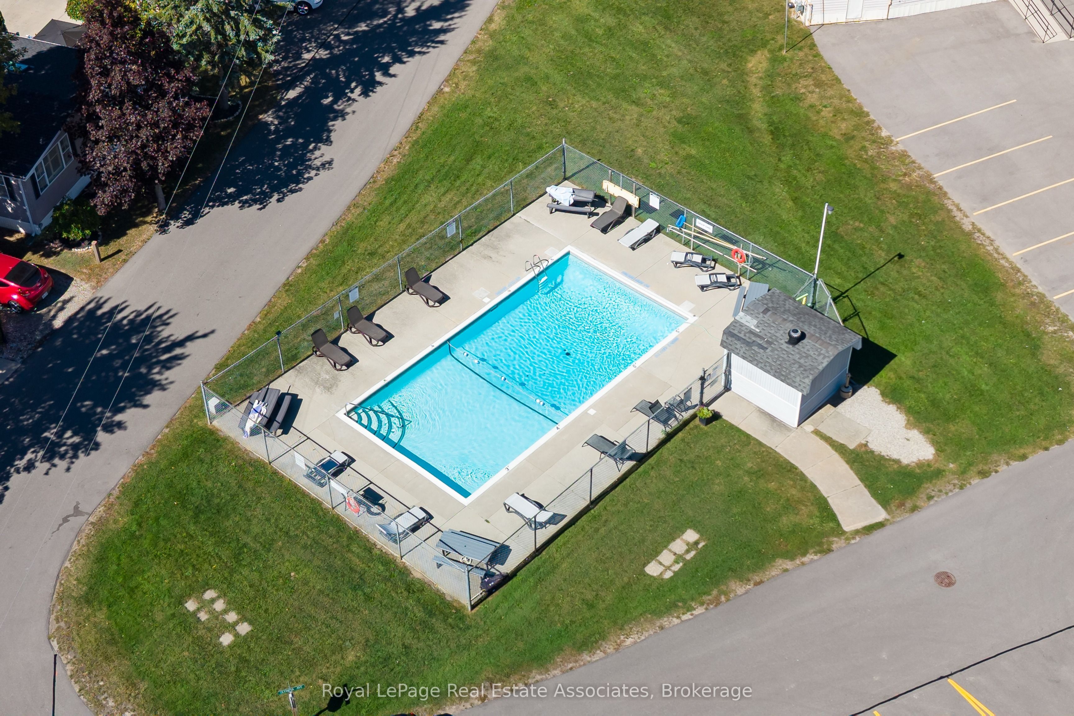 48 Lakeshore Drive Property Photo 25