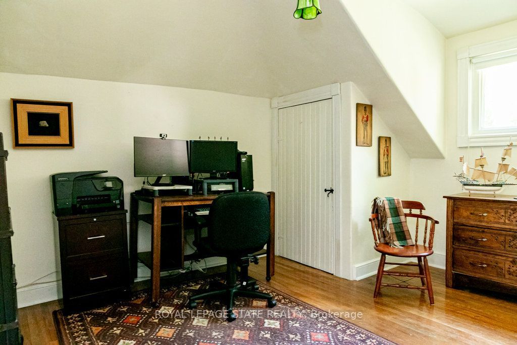 55 Cayley Street Property Photo 29