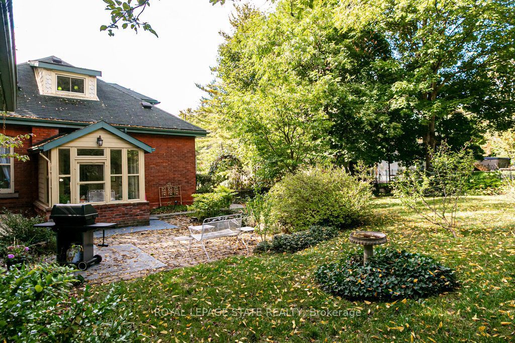 55 Cayley Street Property Photo 34