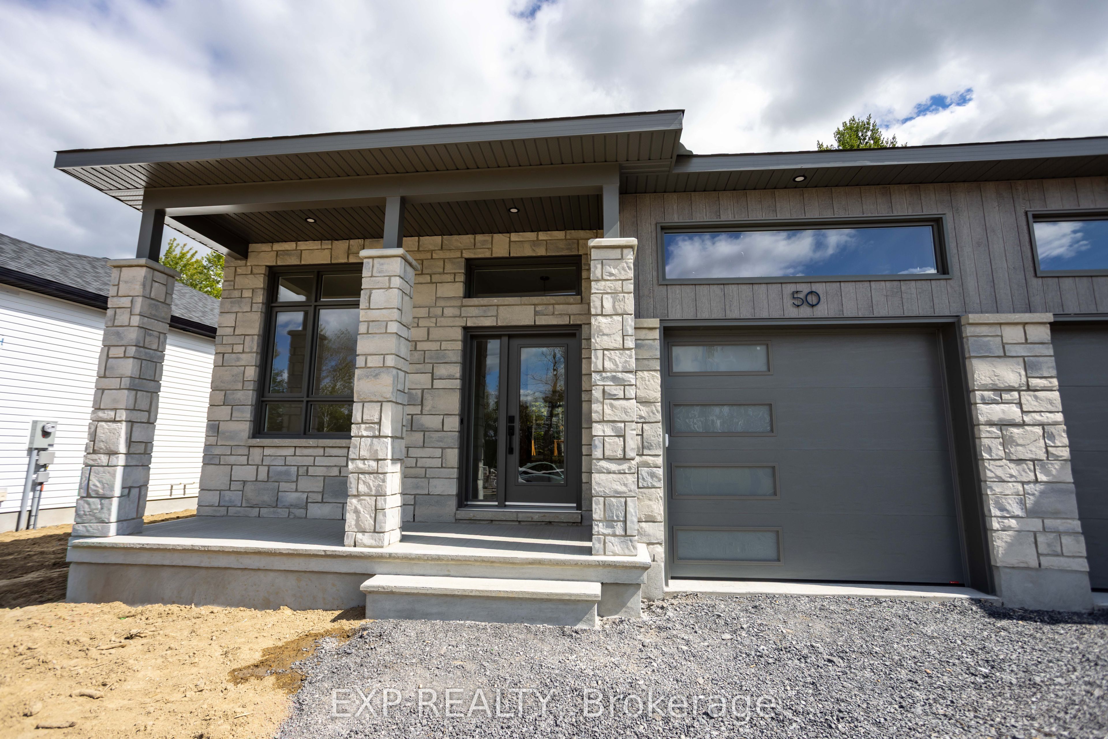 30 Hughes Circle Property Photo 1