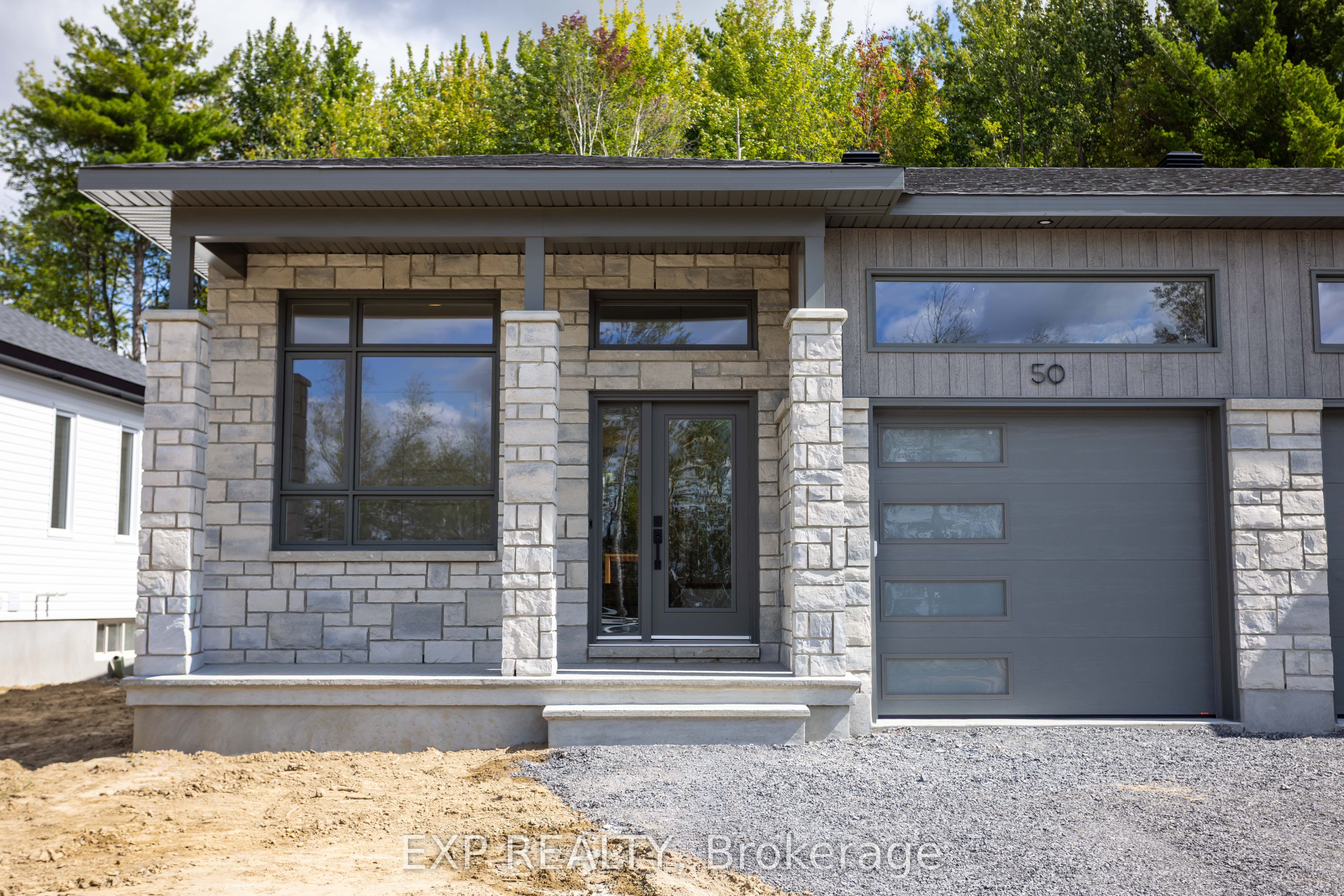 30 Hughes Circle Property Photo 2