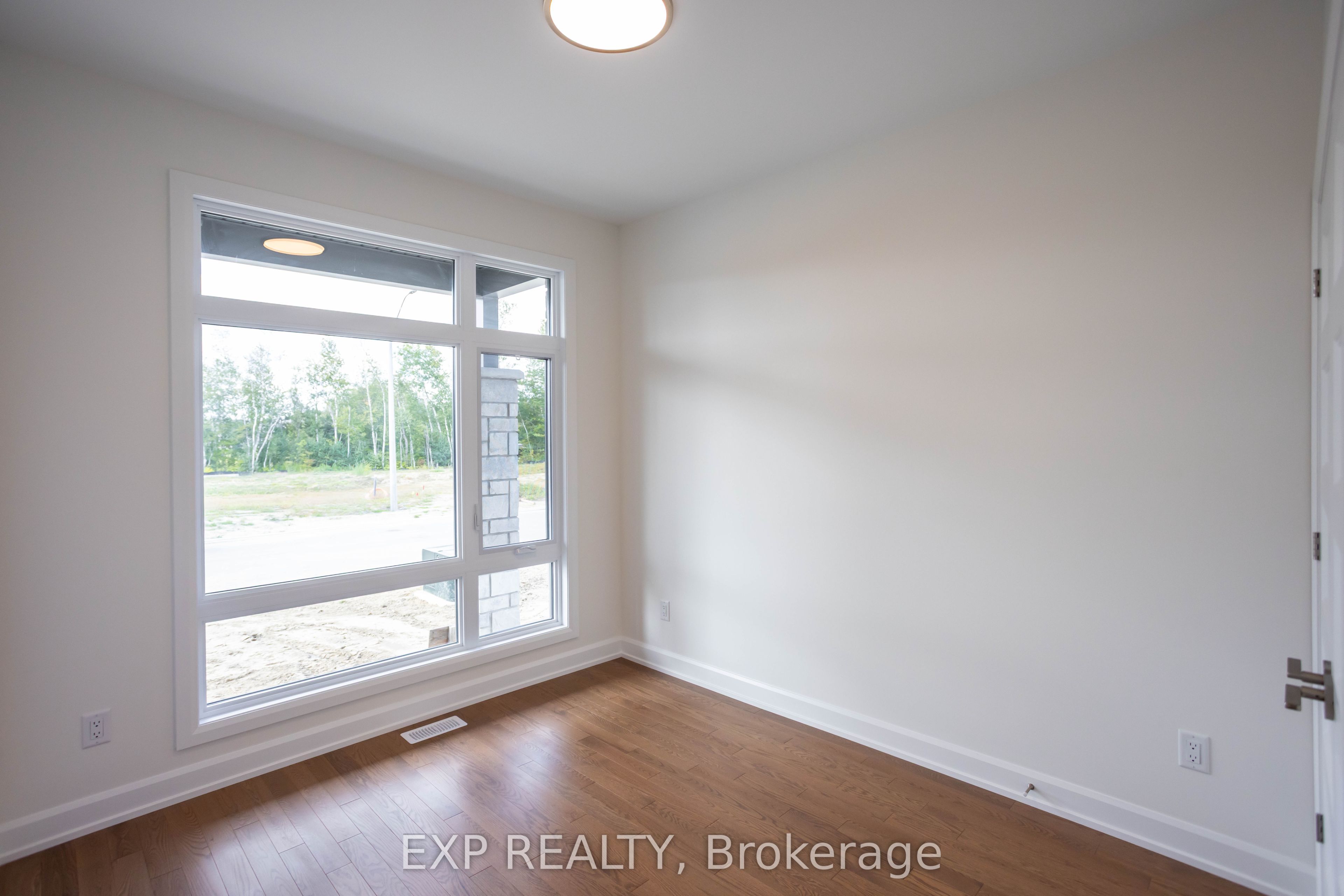 30 Hughes Circle Property Photo 6