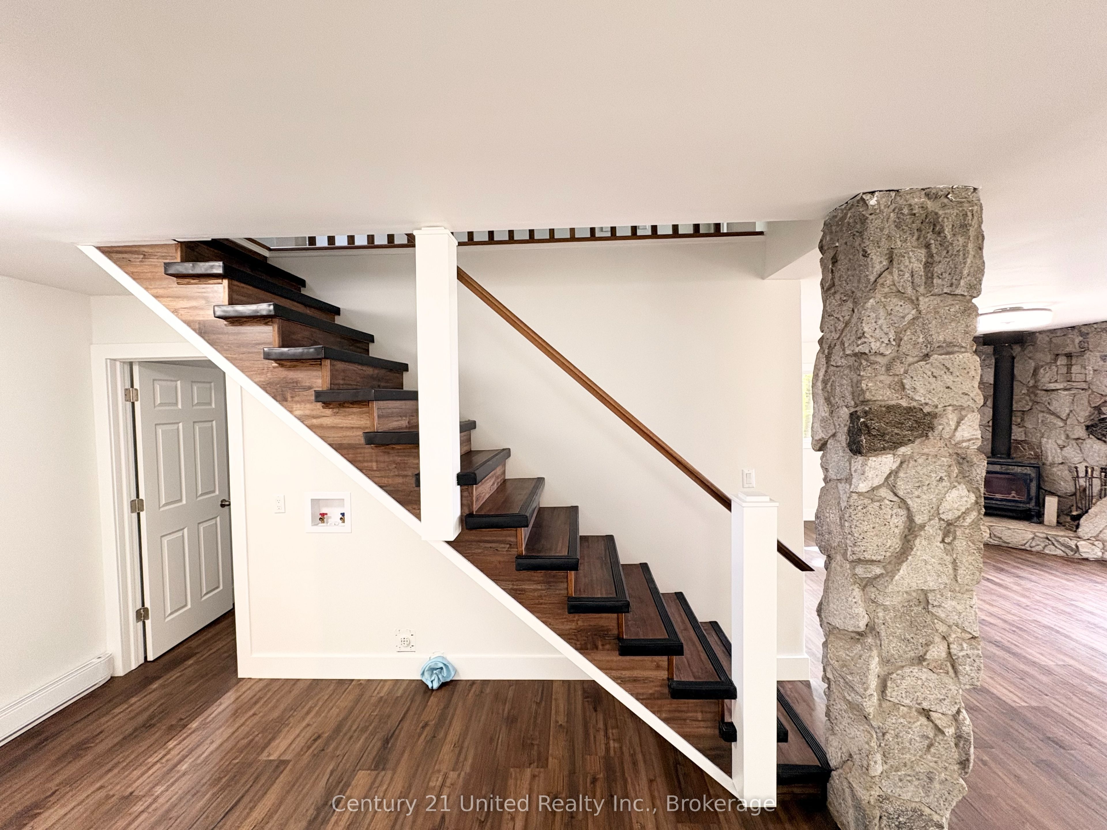 1282 Vansickle Road Property Photo 11